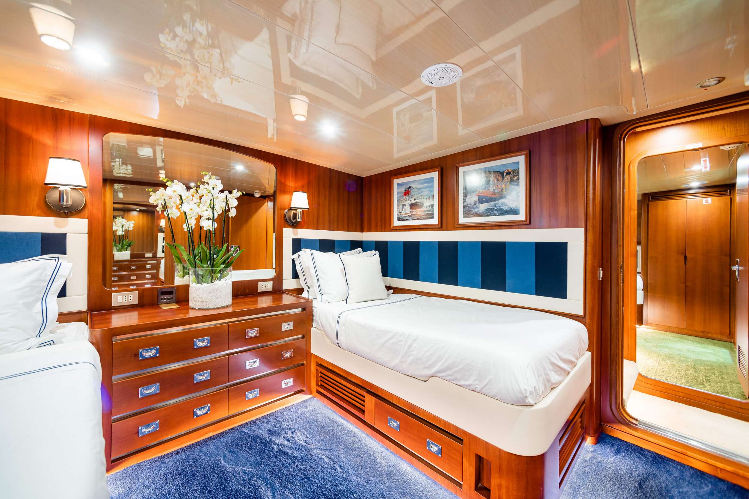 Yacht Photo