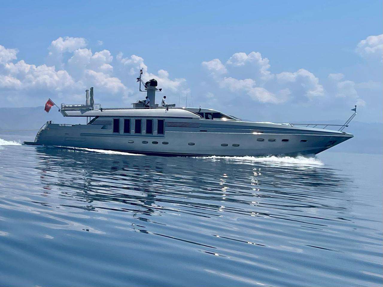 Yacht Photo