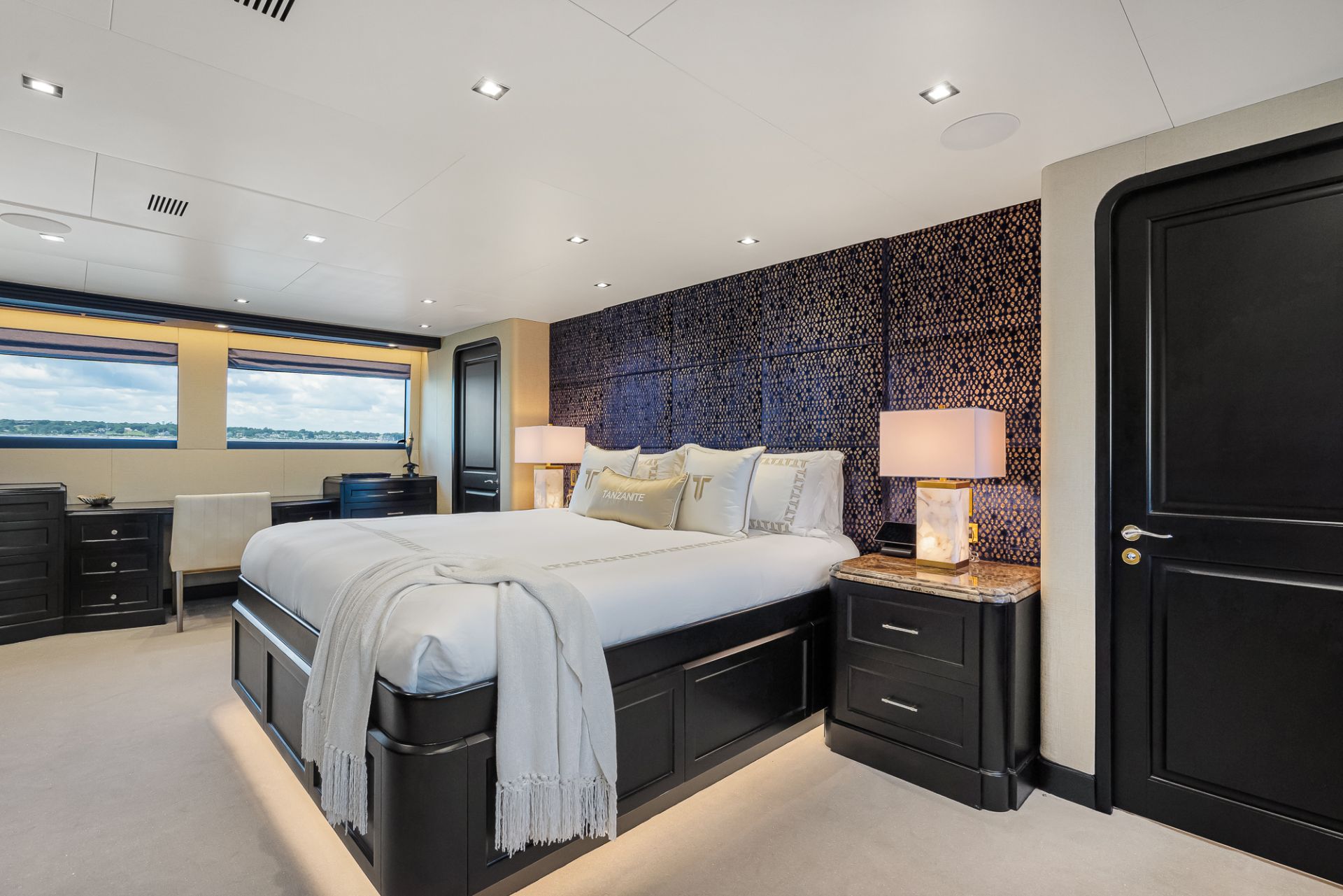 Yacht Image 15