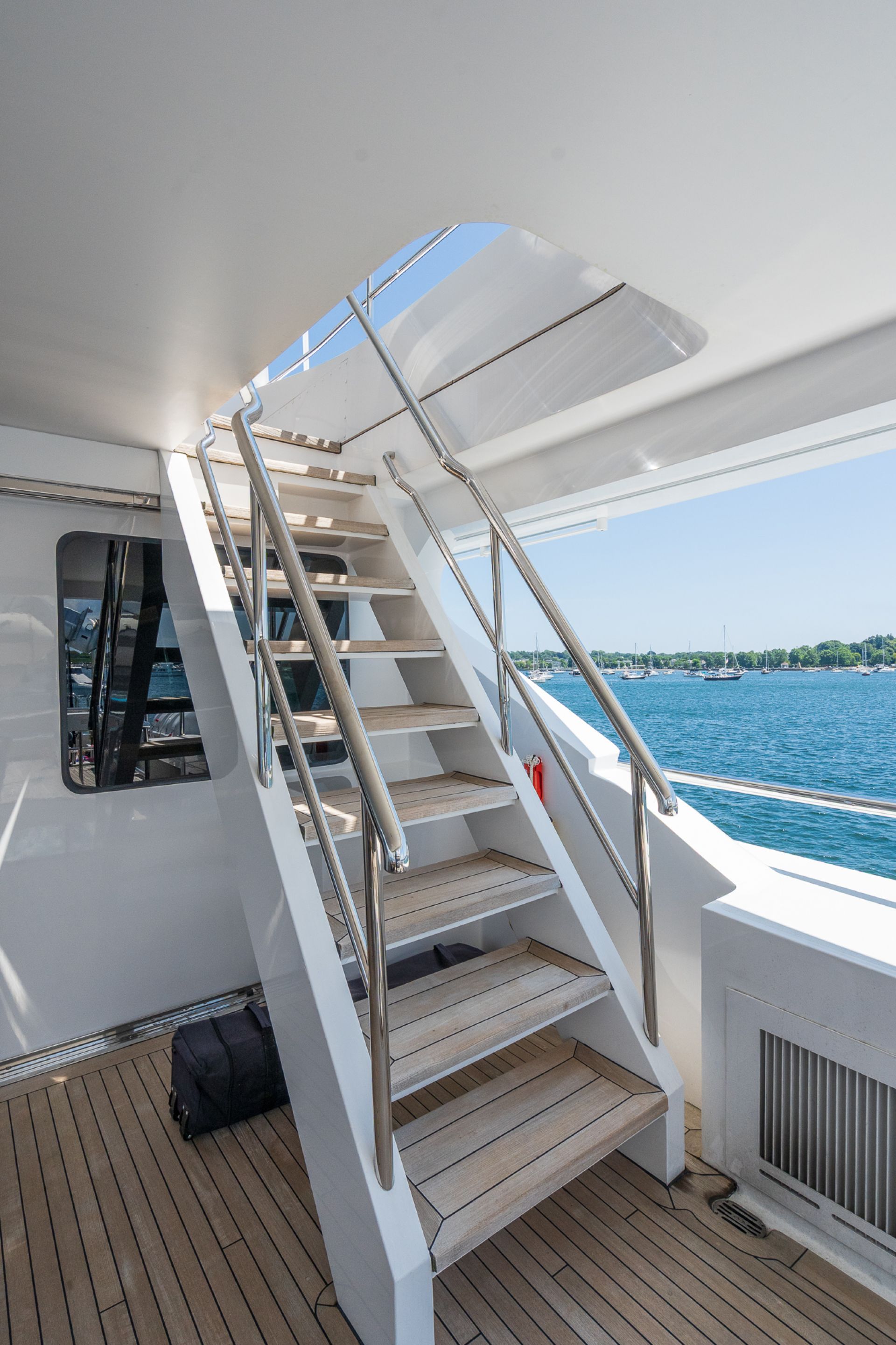 Yacht Image 44
