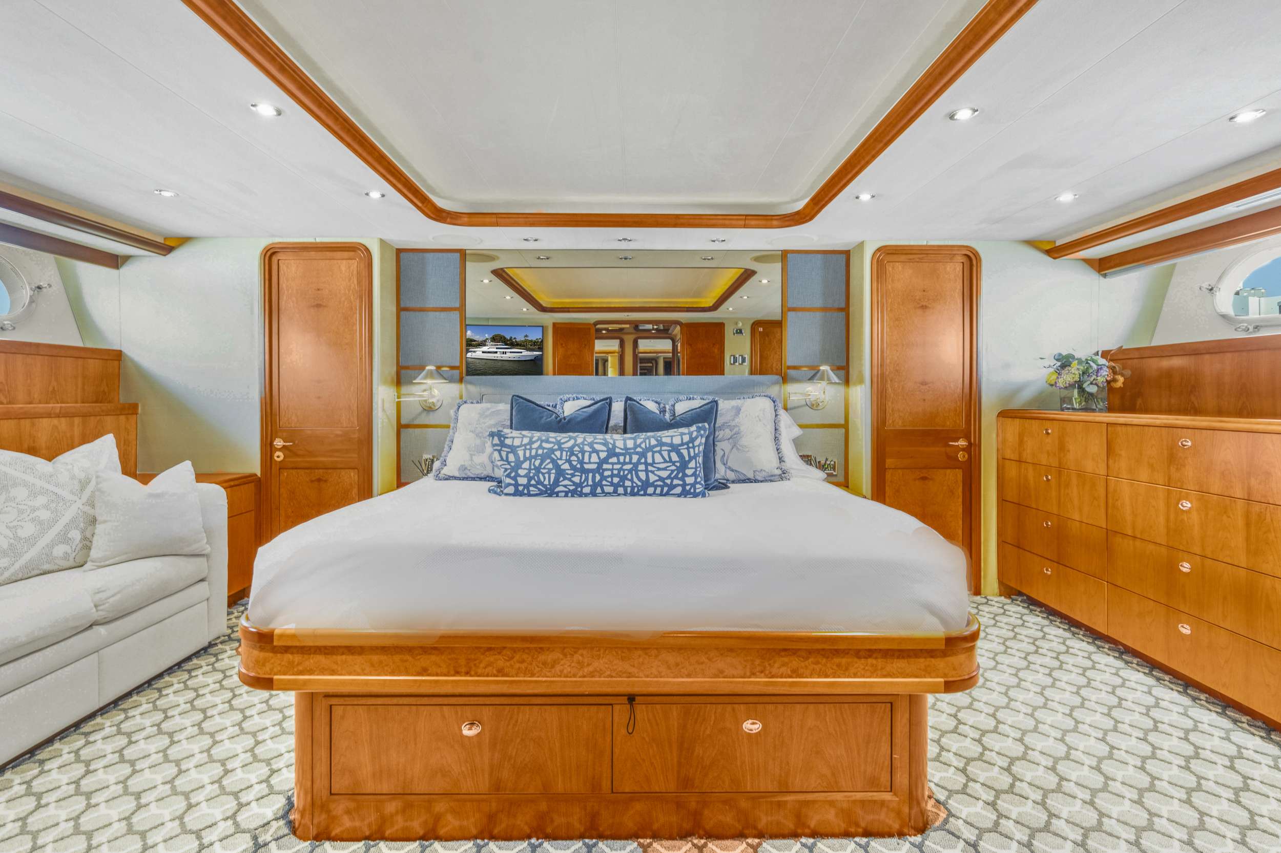 Yacht Photo