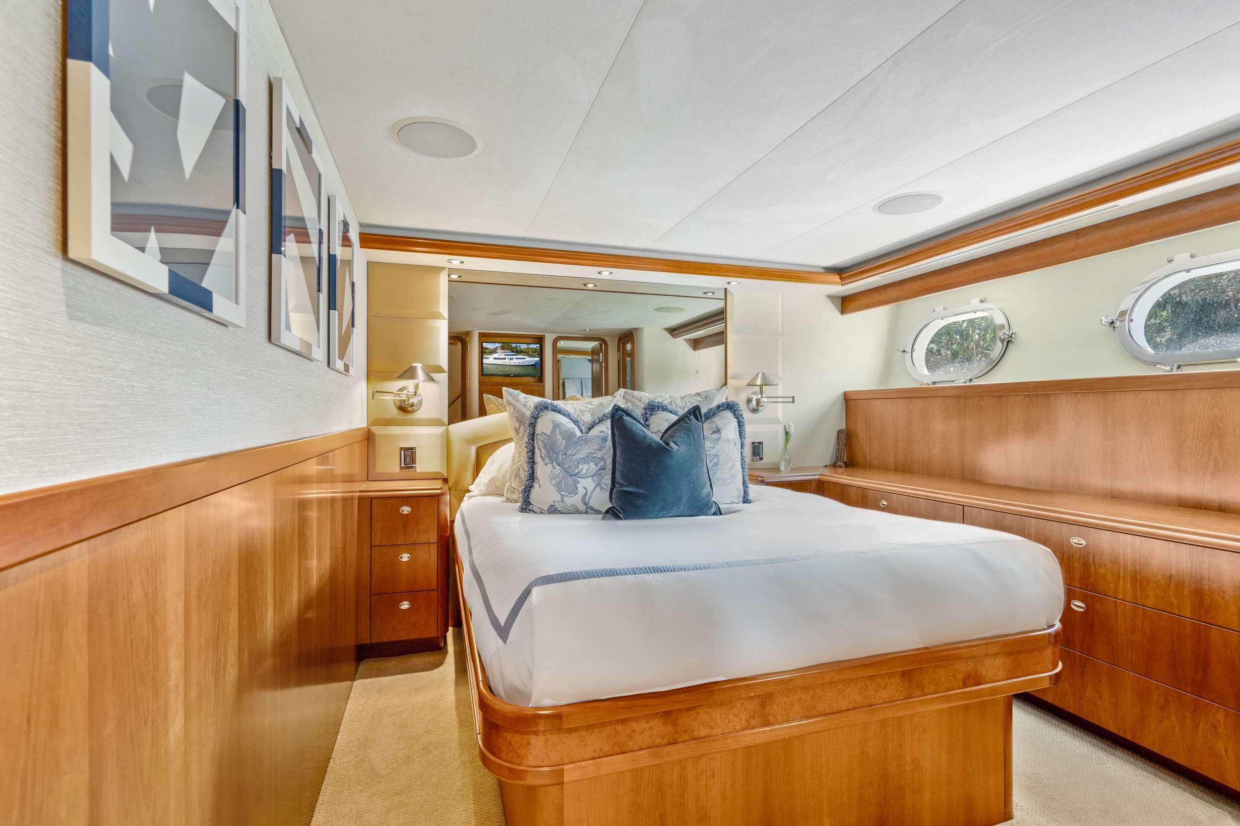 Yacht Photo