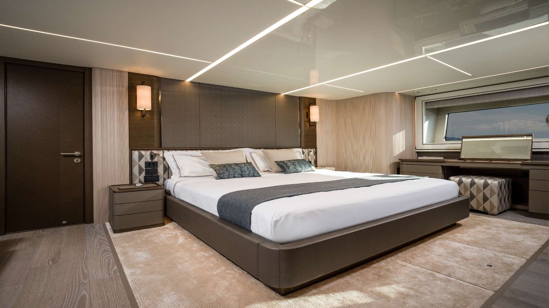 Yacht Photo