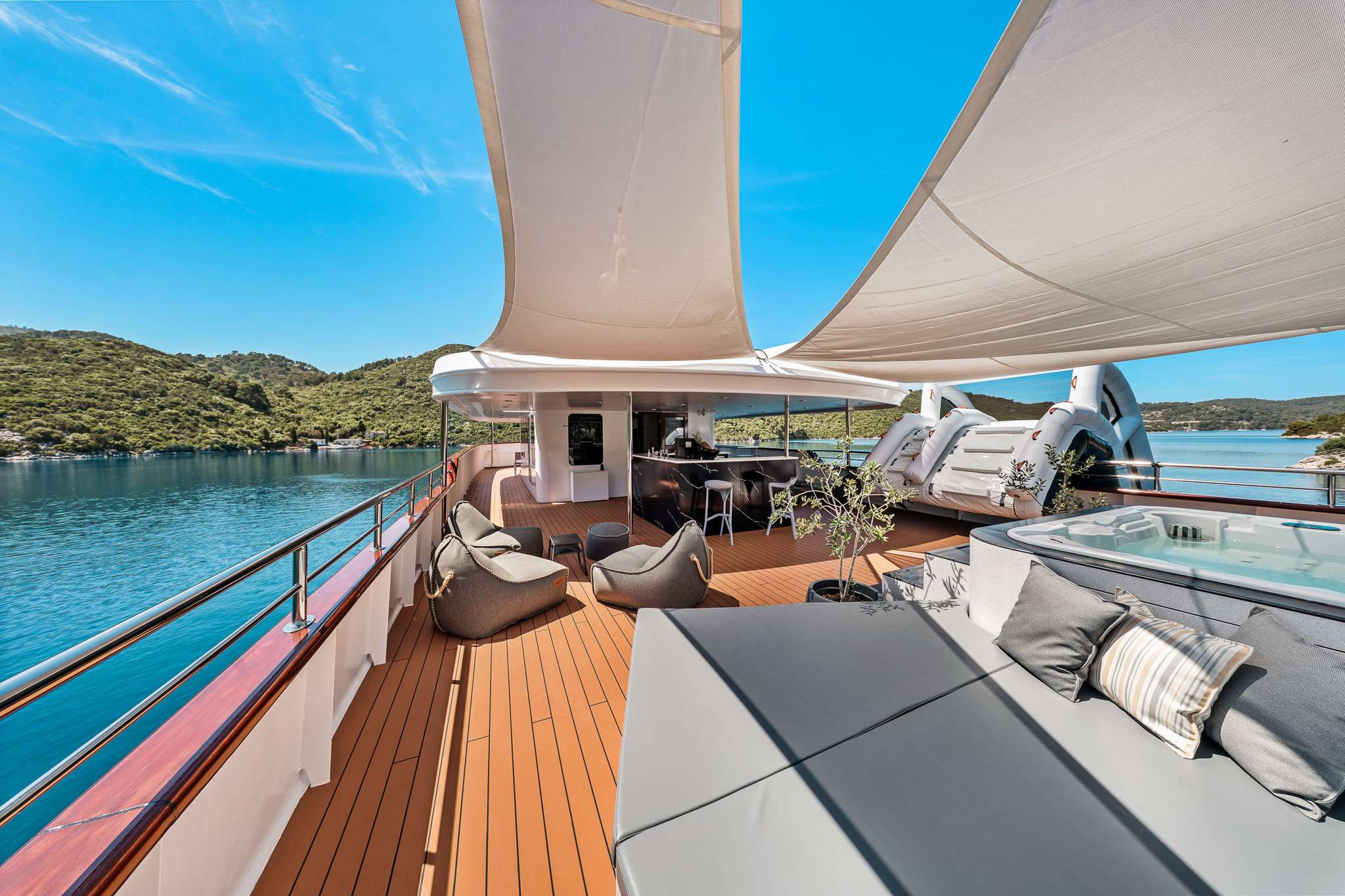 Yacht Photo