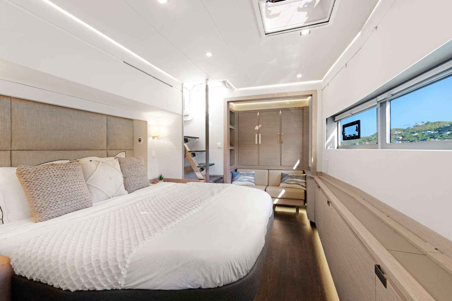 Yacht Photo