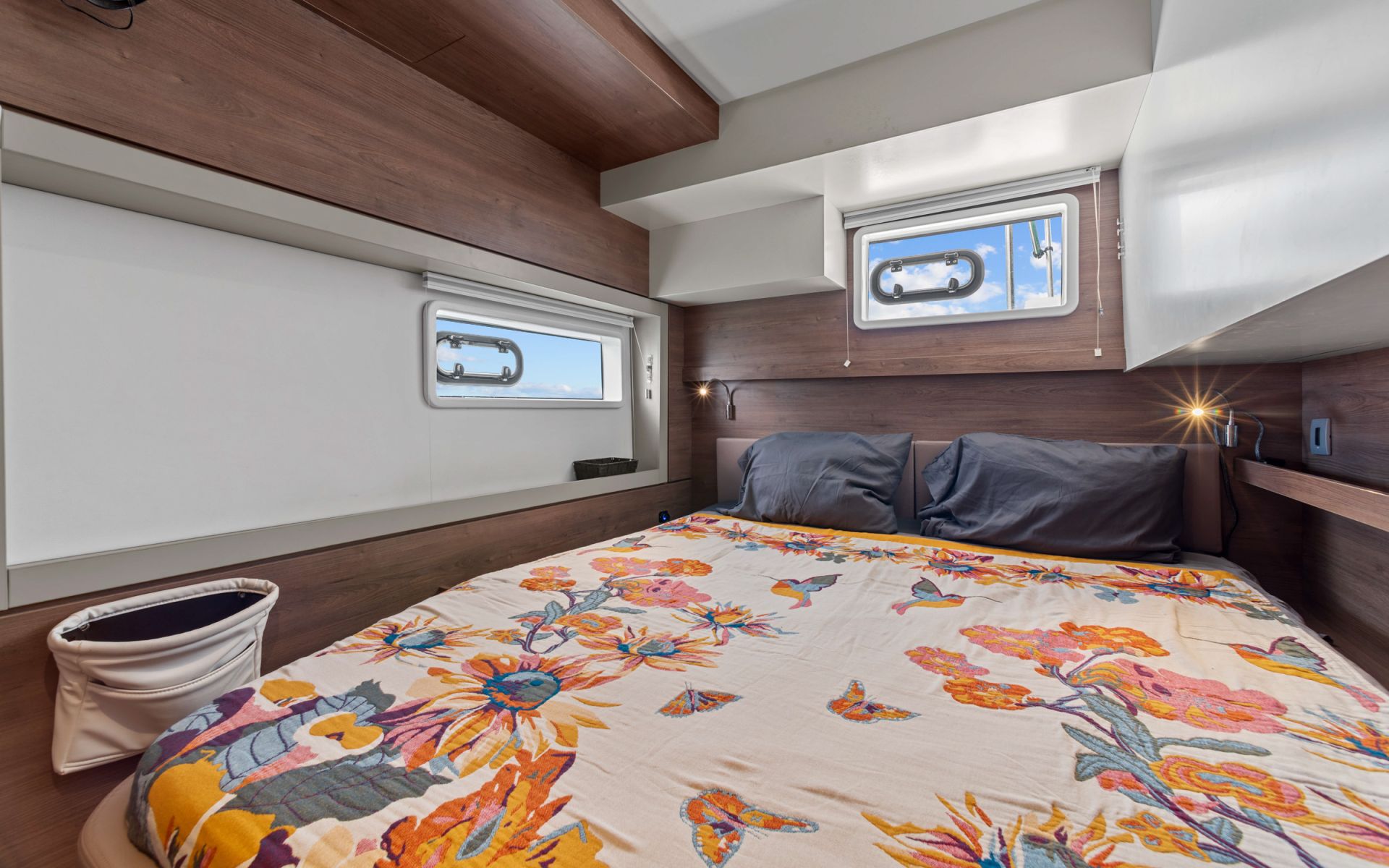 Yacht Image 32
