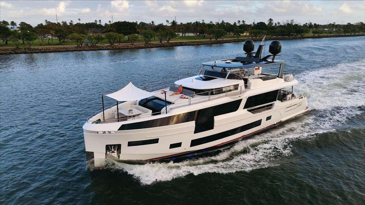 Yacht Photo