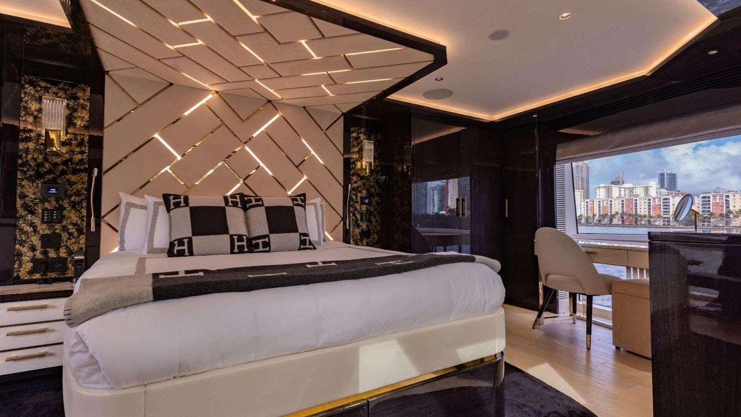 Yacht Photo