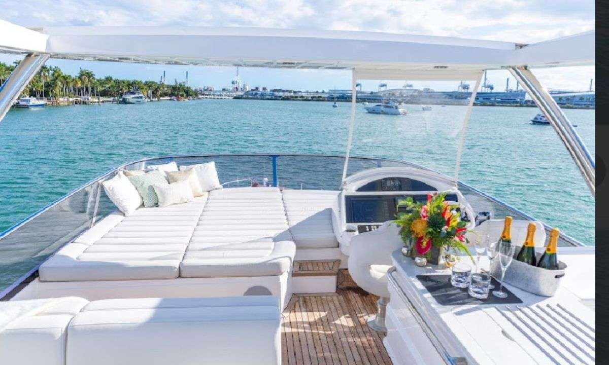 Yacht Photo