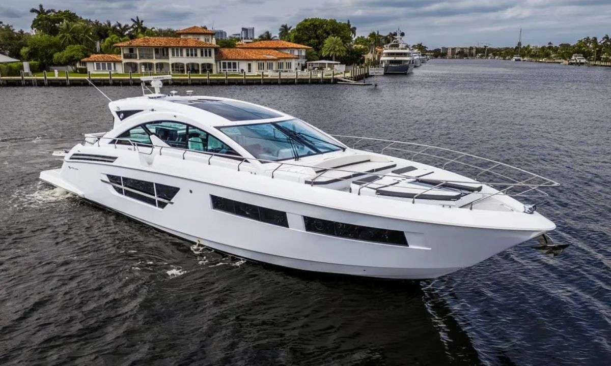 Yacht Photo