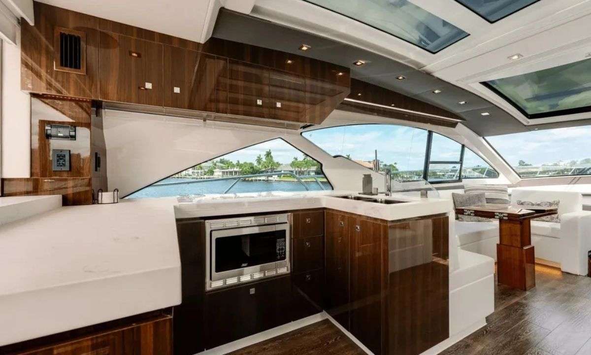 Yacht Photo
