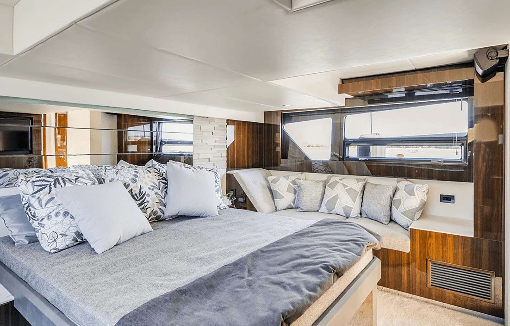 Yacht Photo