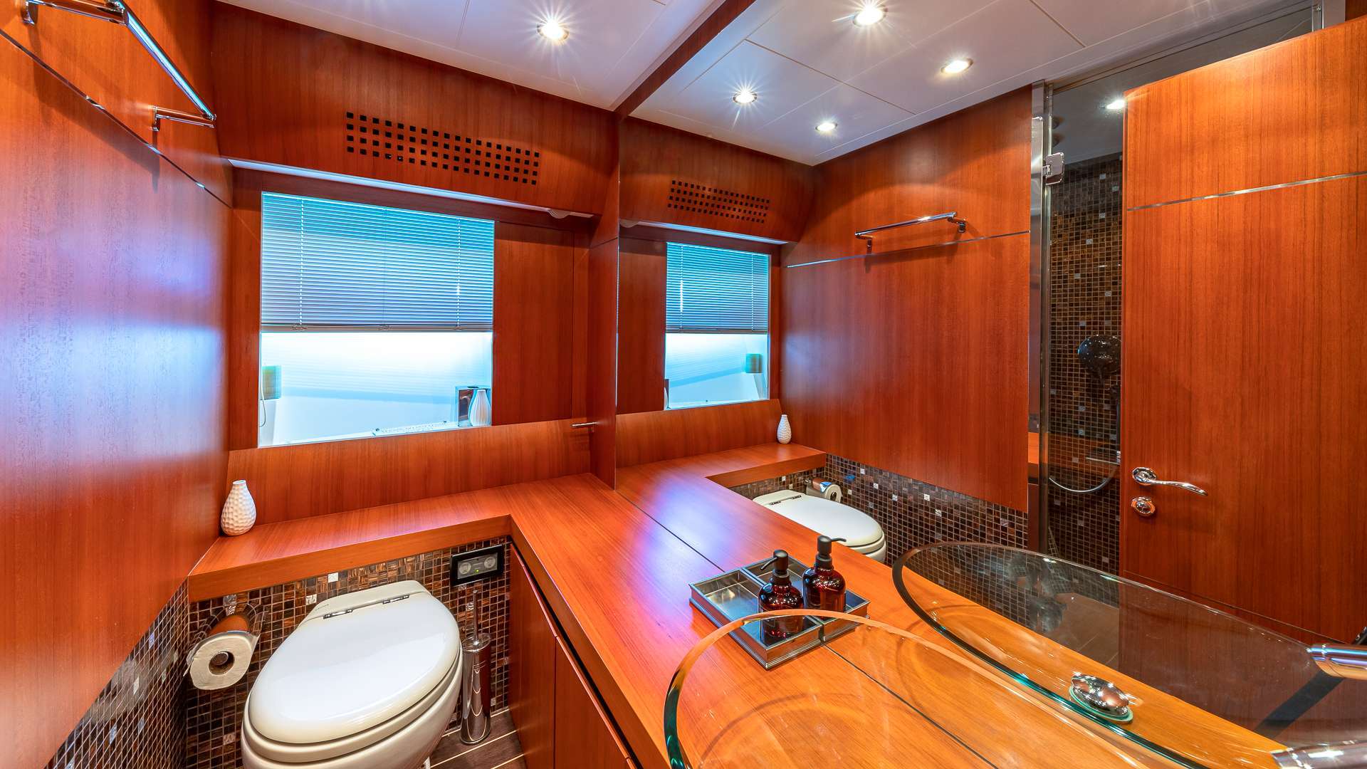 Pershing "Regal" photo 19