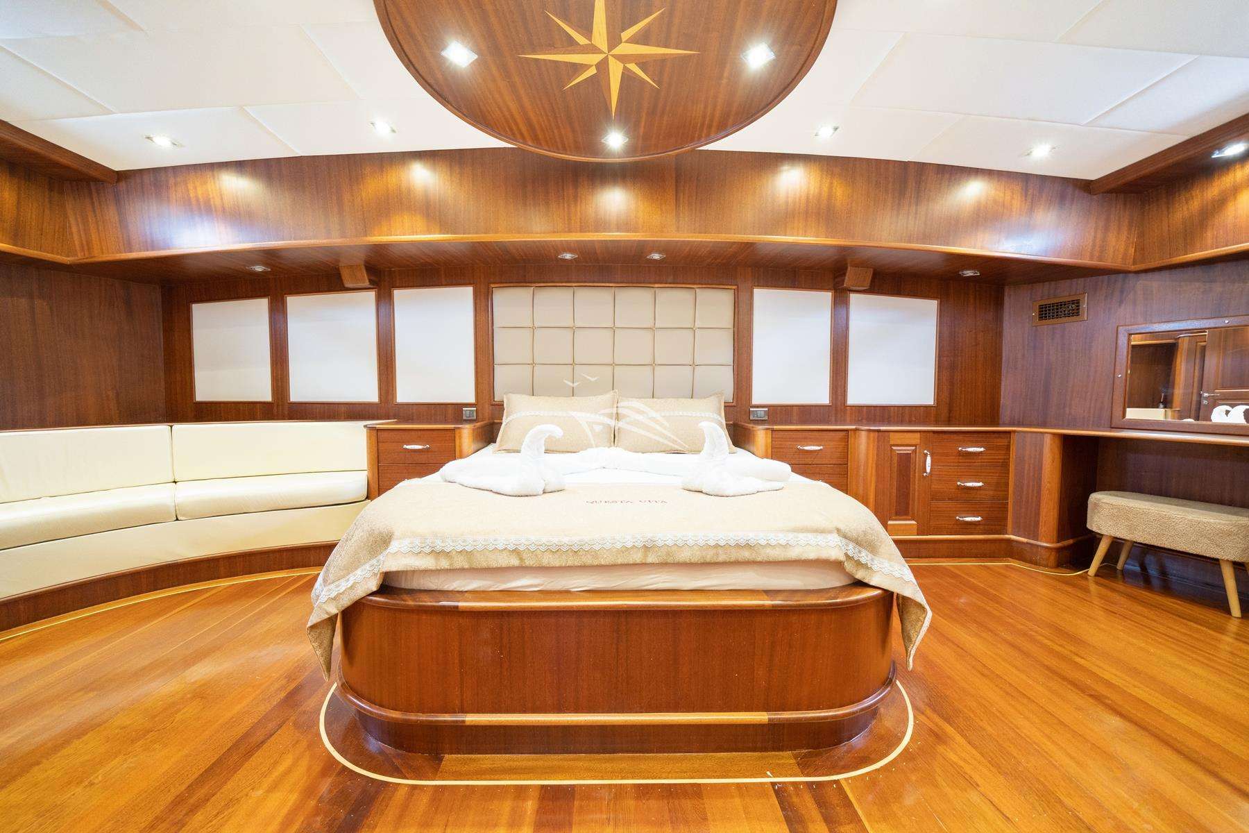 Yacht Photo