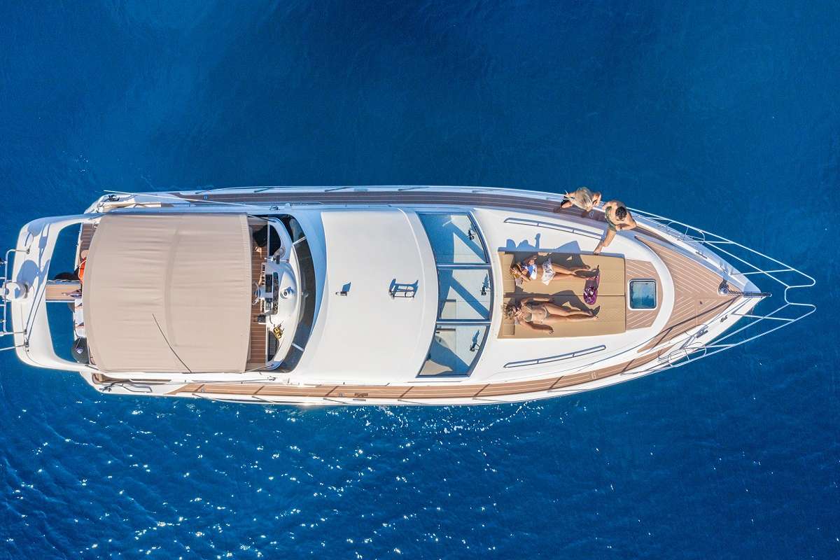 Yacht Photo