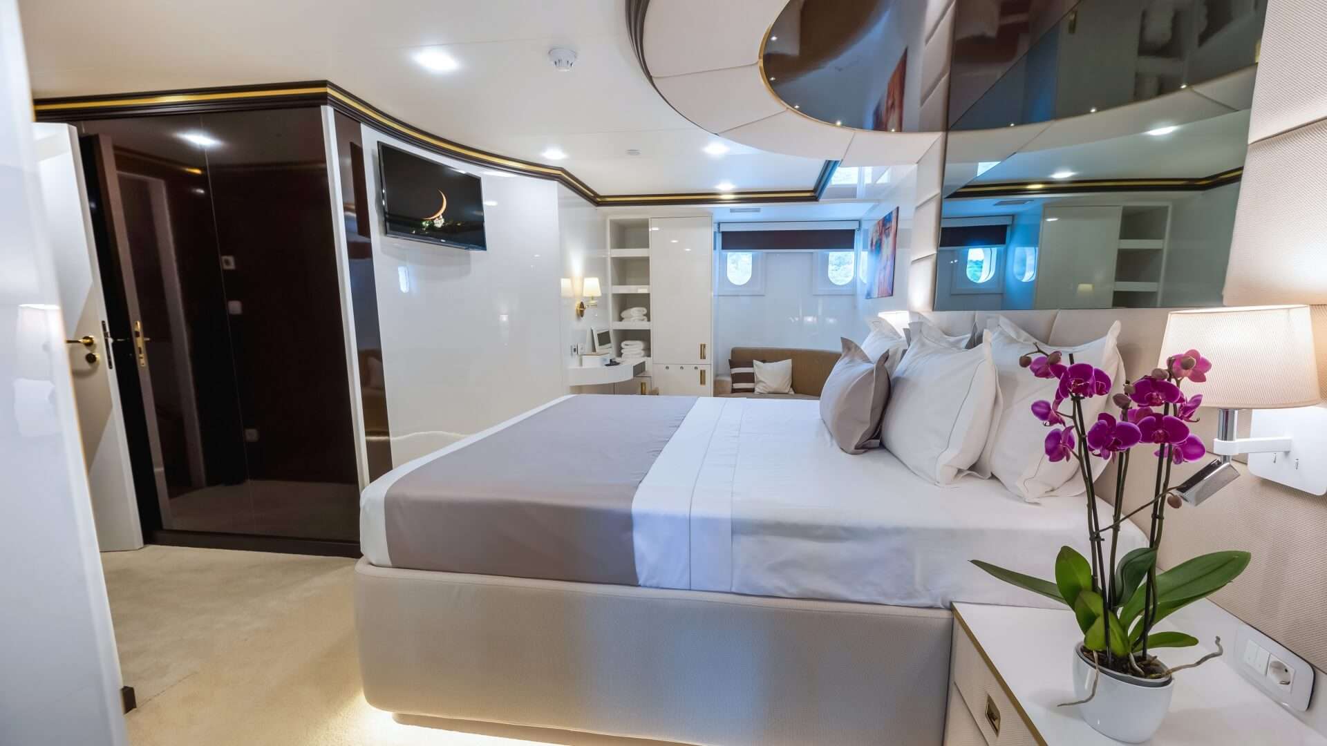 Yacht Photo