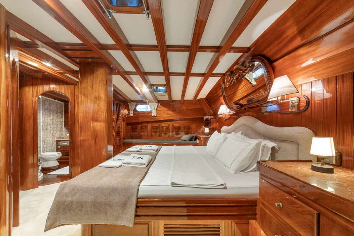 Yacht Photo