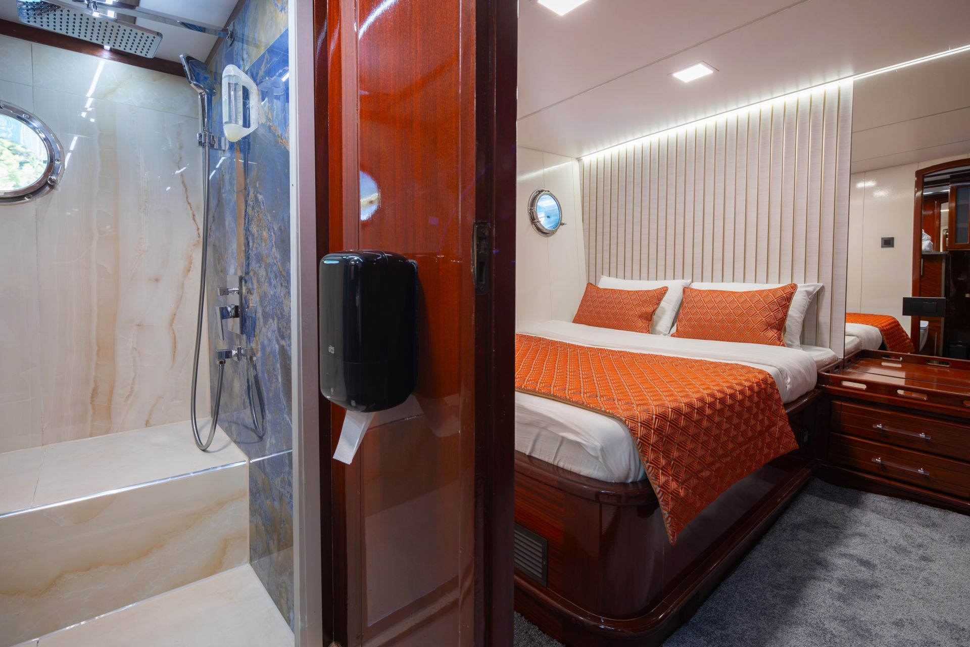 Yacht Image 36