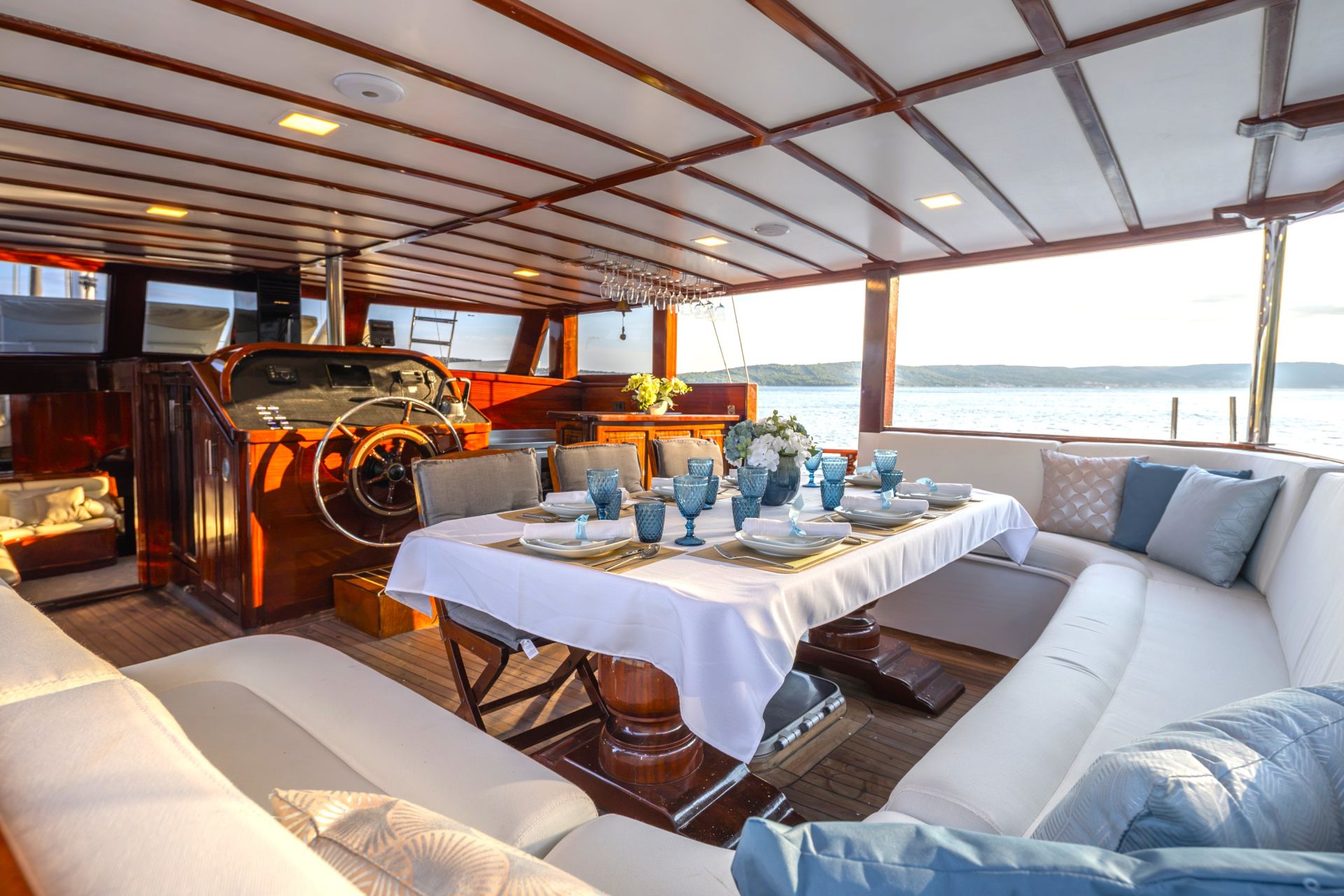 Yacht Image 40