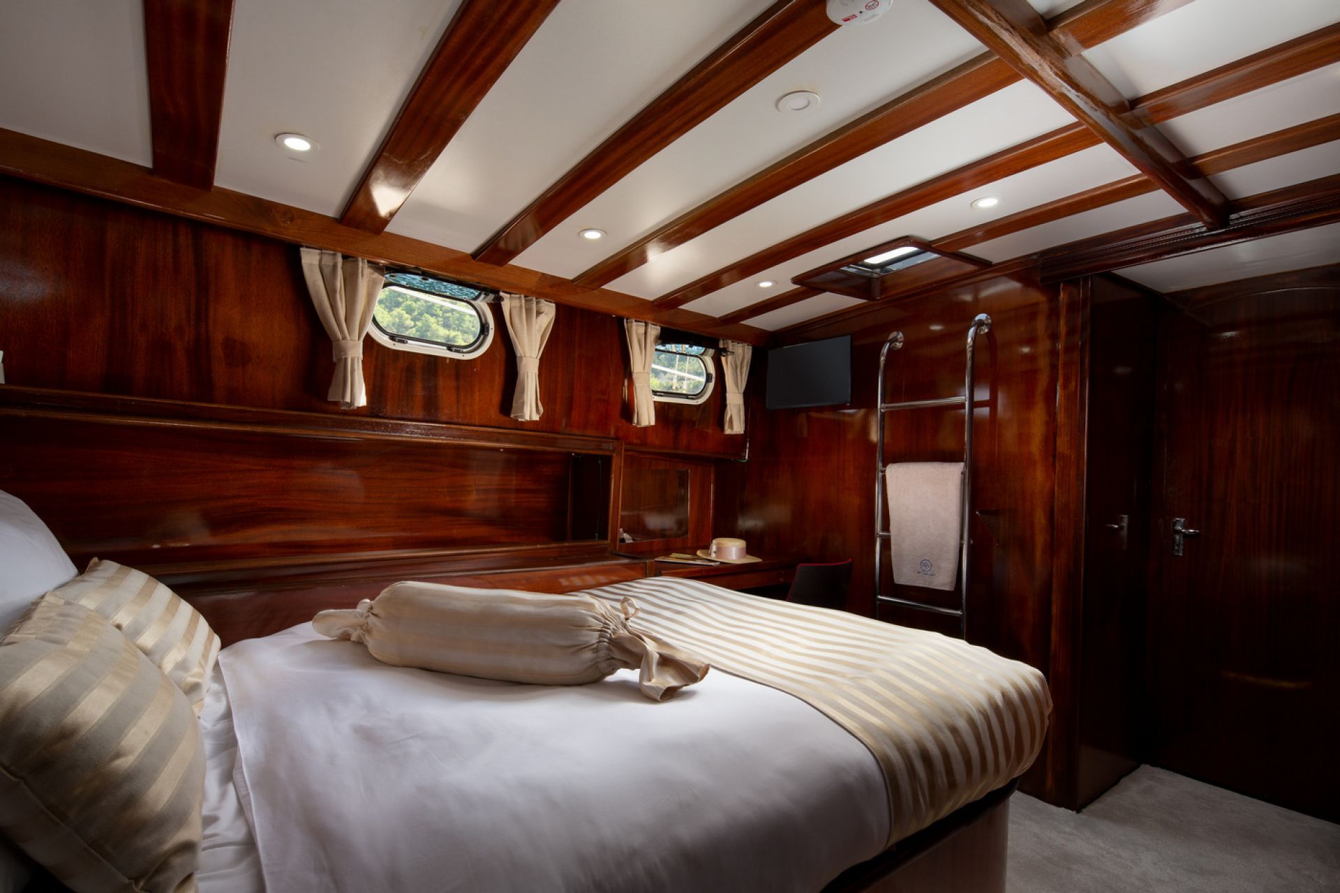 Yacht Image