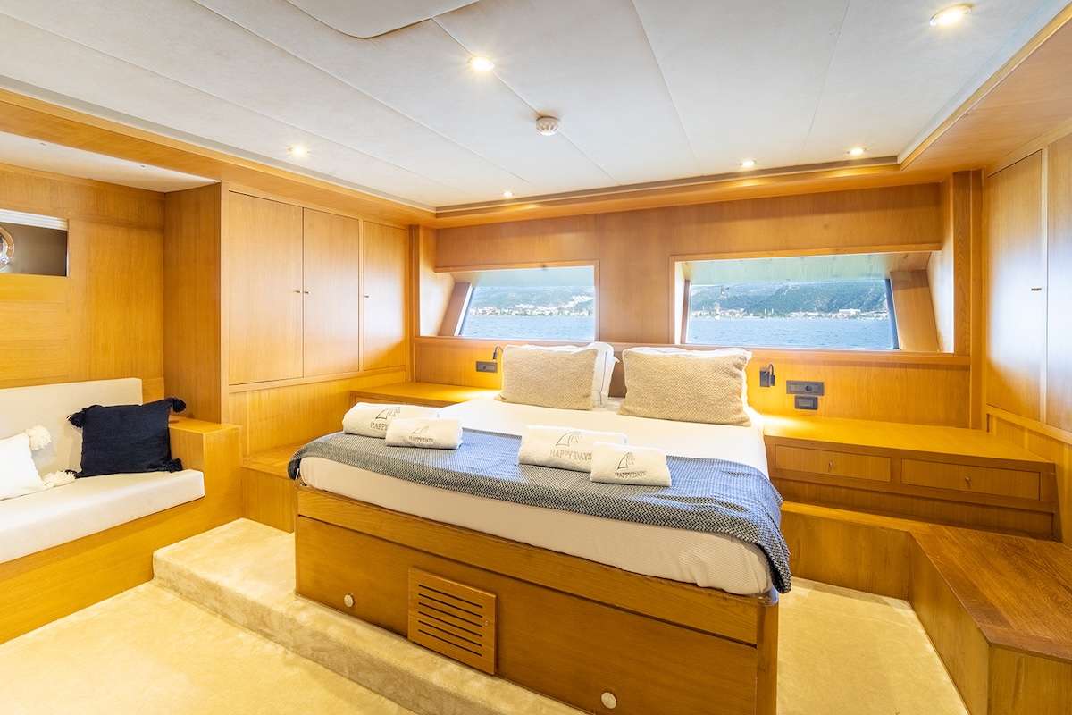 Yacht Photo