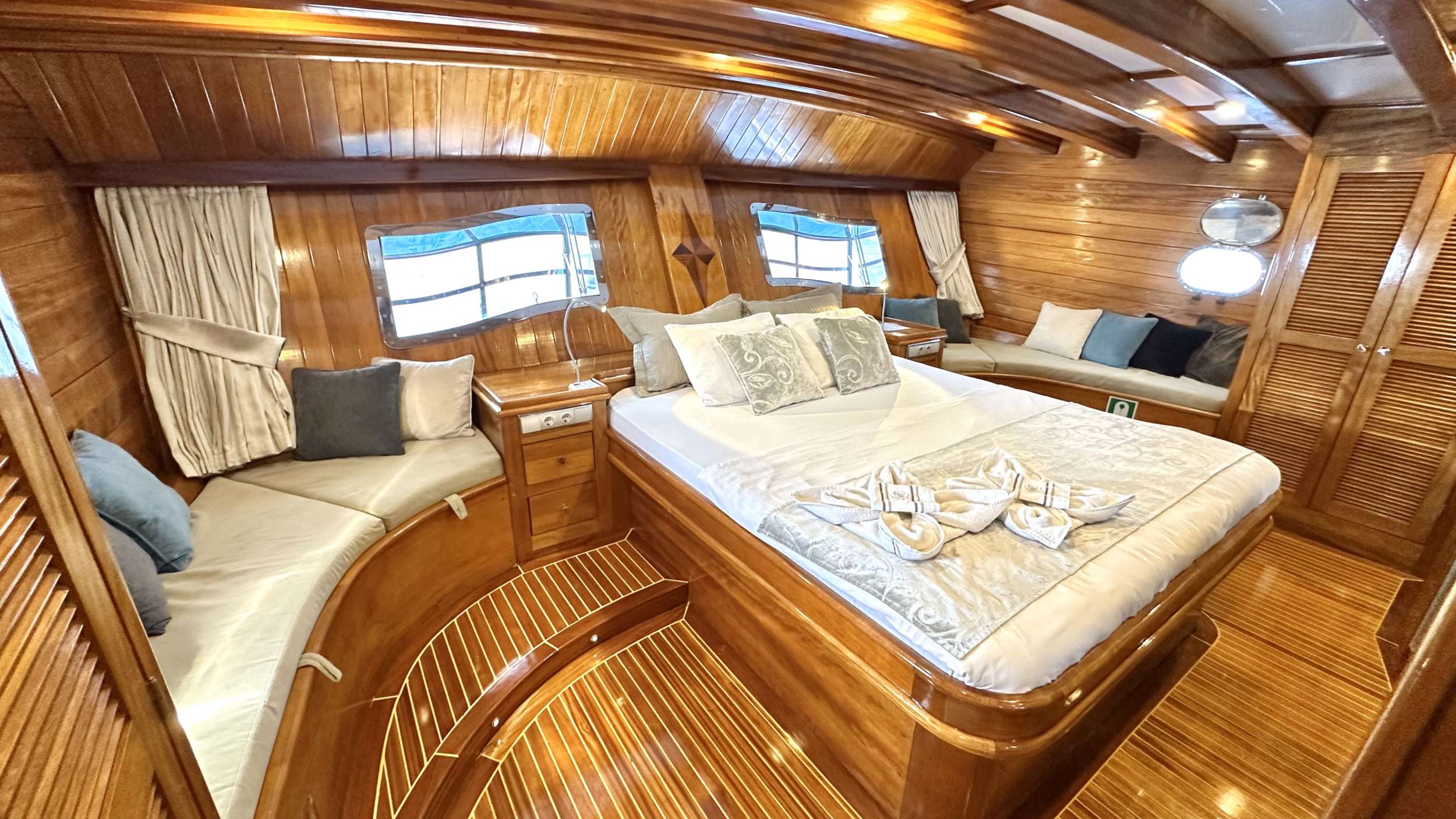 Yacht Photo
