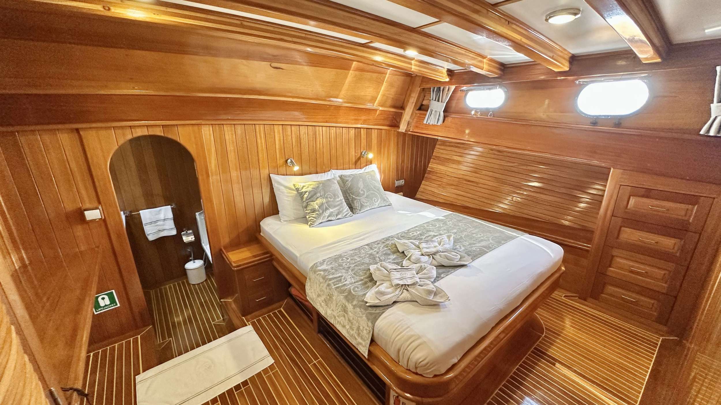 Yacht Photo