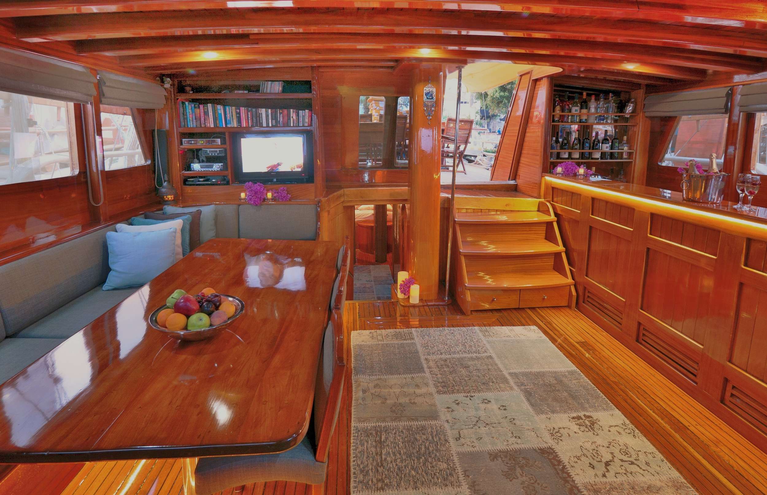 Yacht Photo