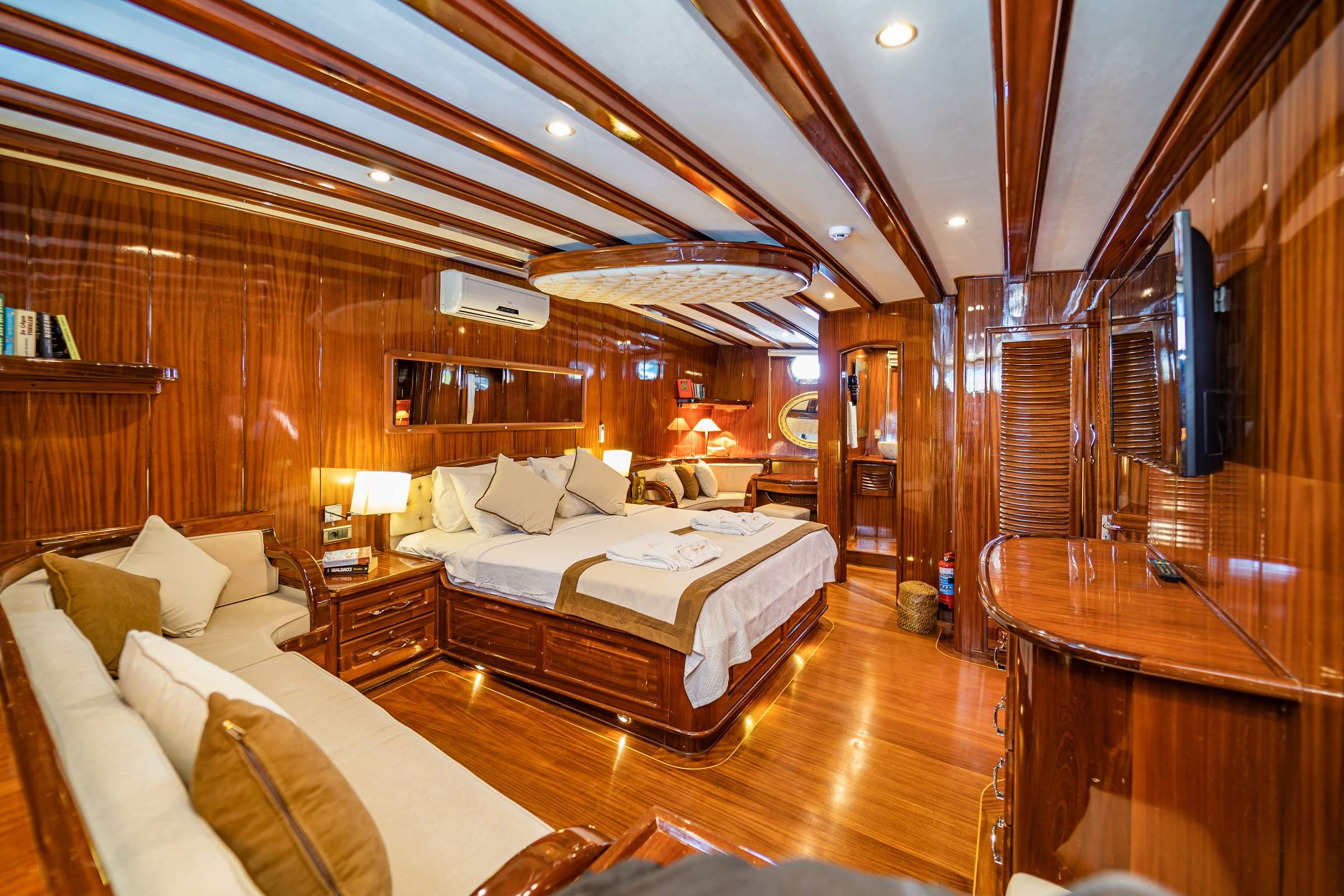 Yacht Photo