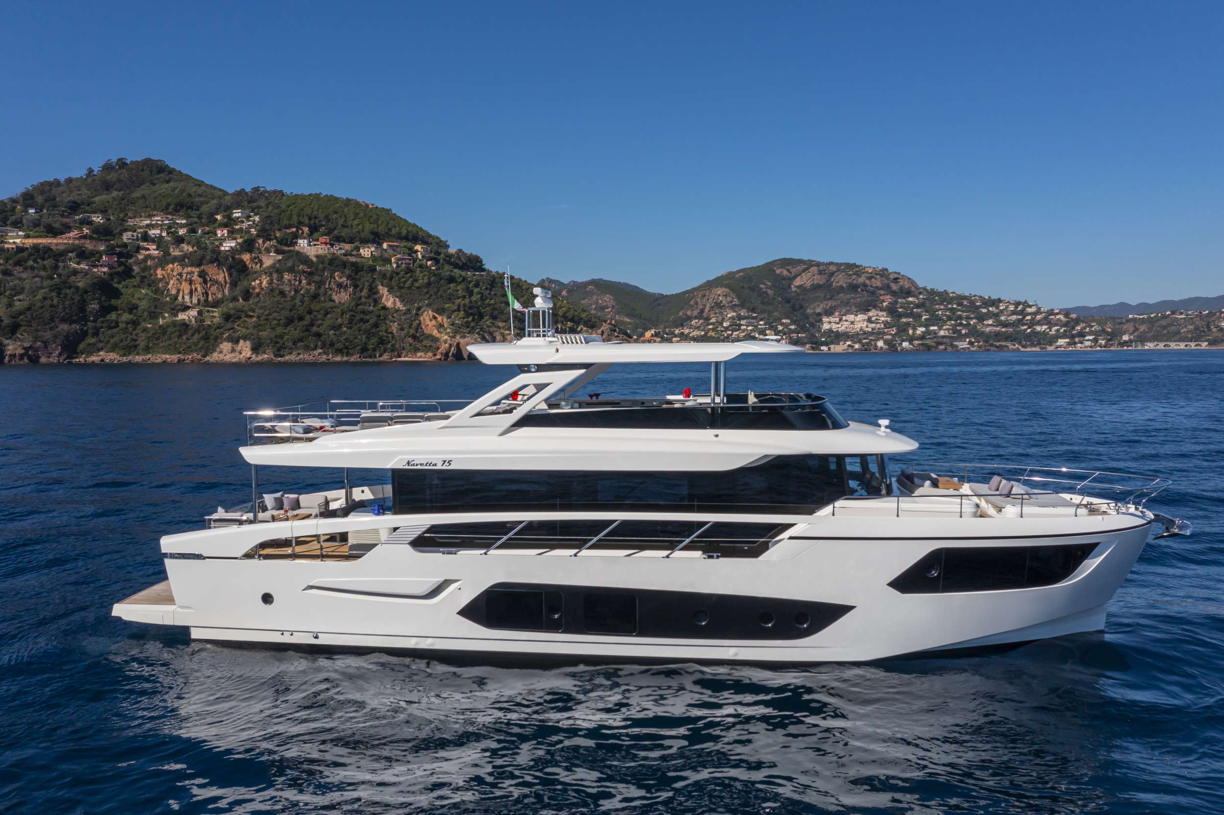 Yacht Photo