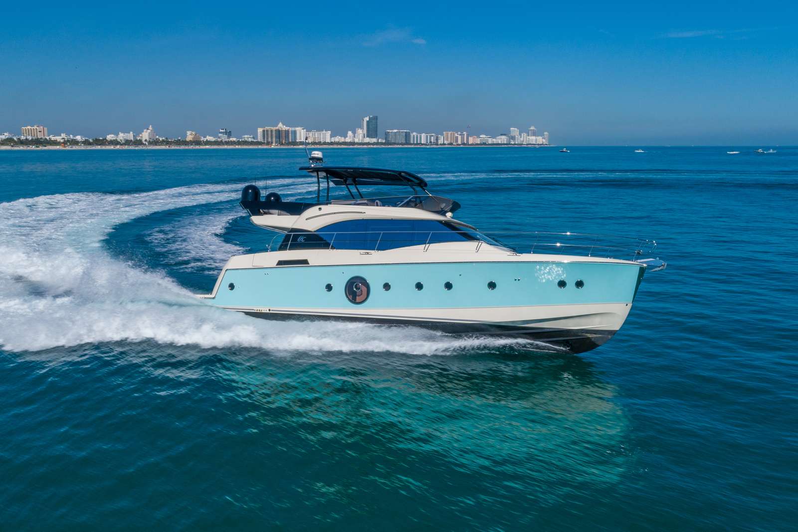 Yacht NAUTI