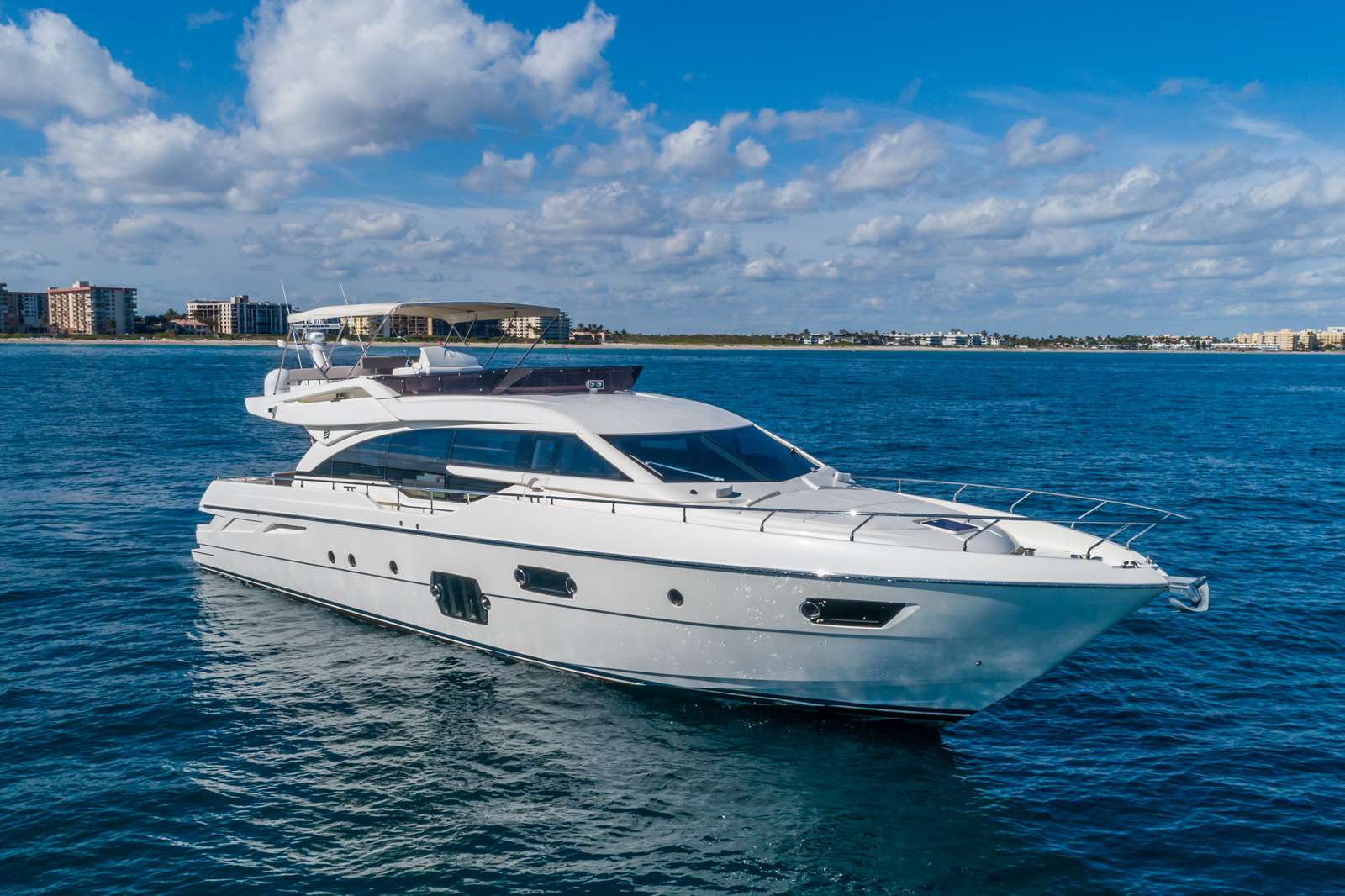 Yacht Lindy Lou