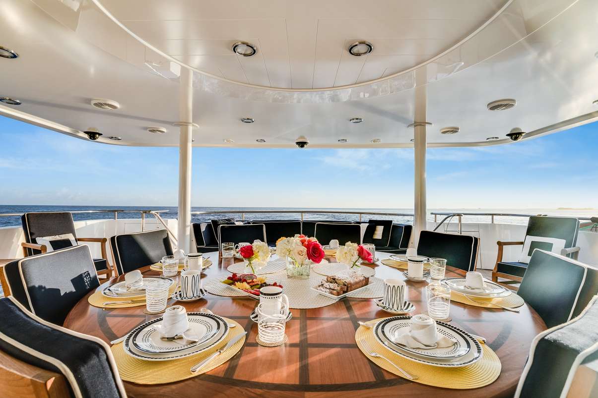 Thumbnail yachtPic15