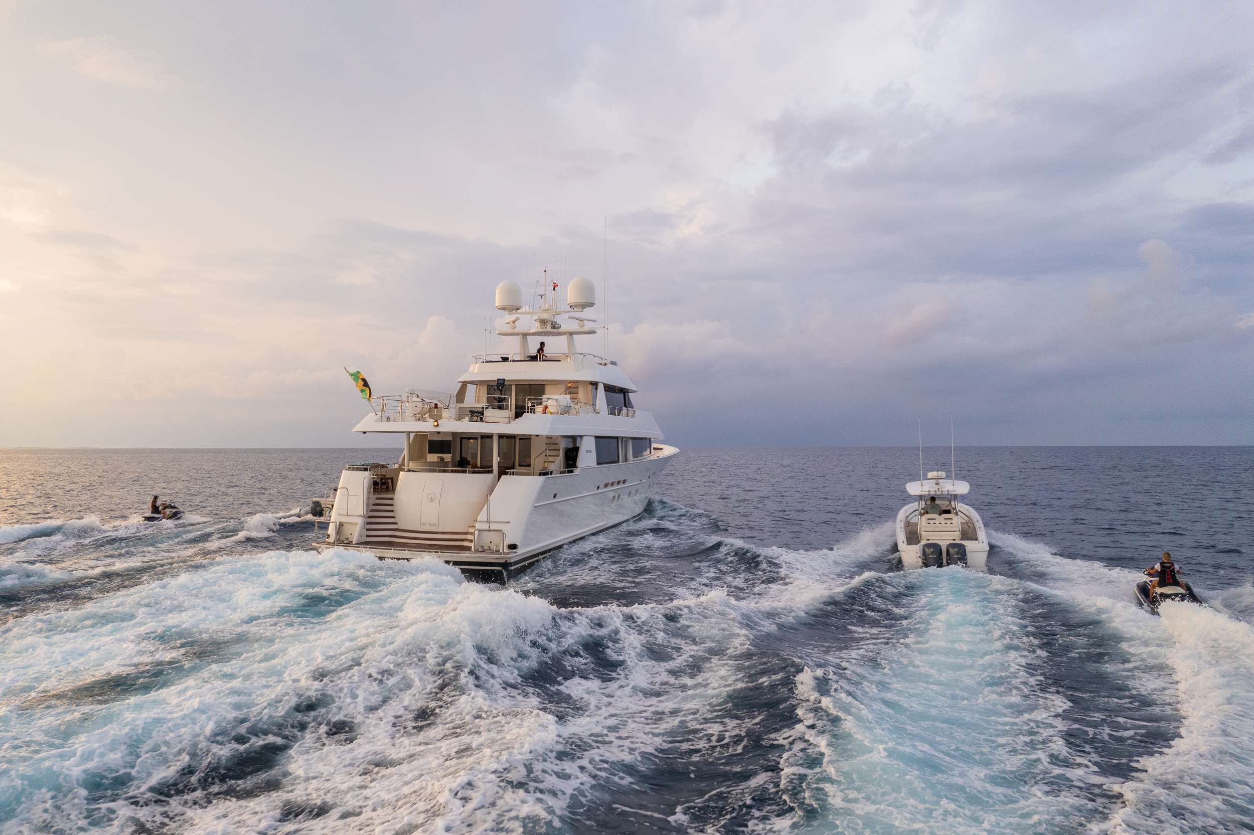 Thumbnail yachtPic18