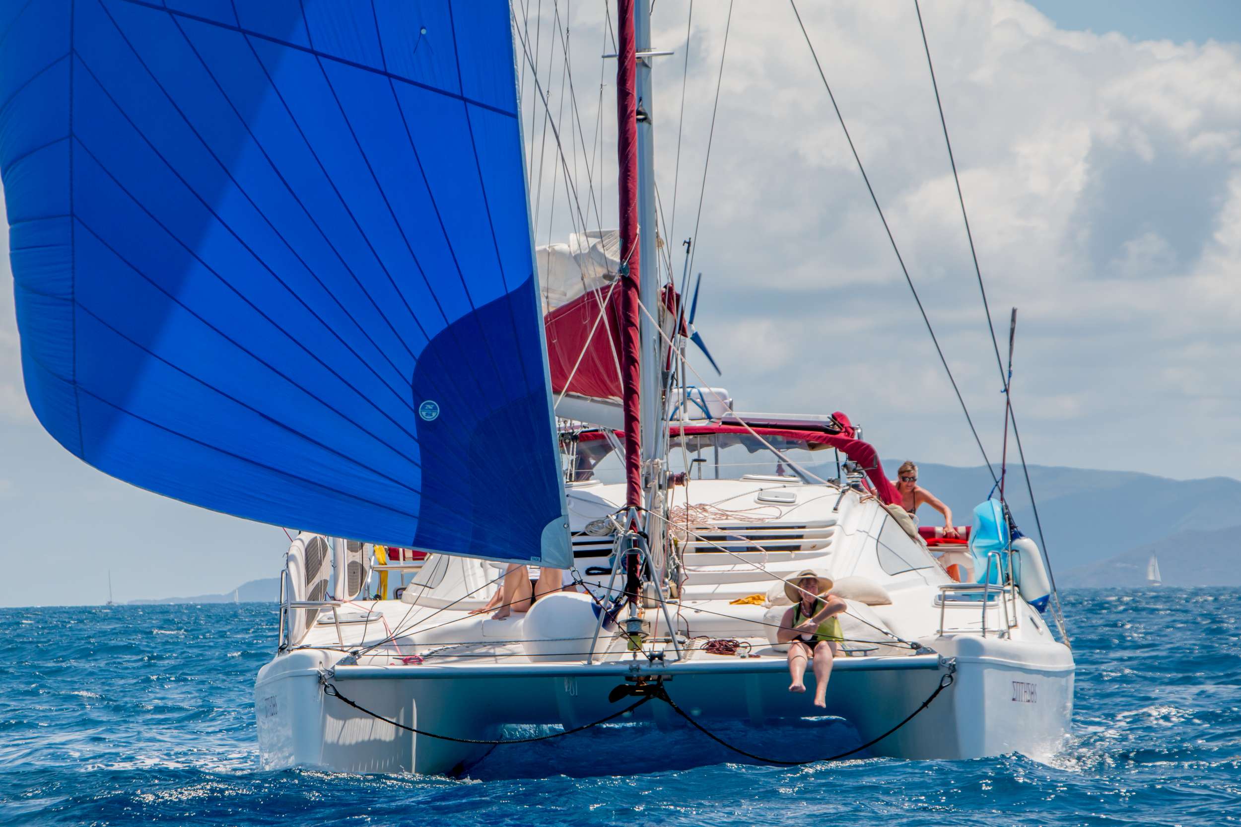 Yacht ENTHEOS