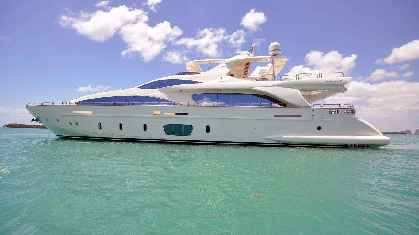 Yacht Photo