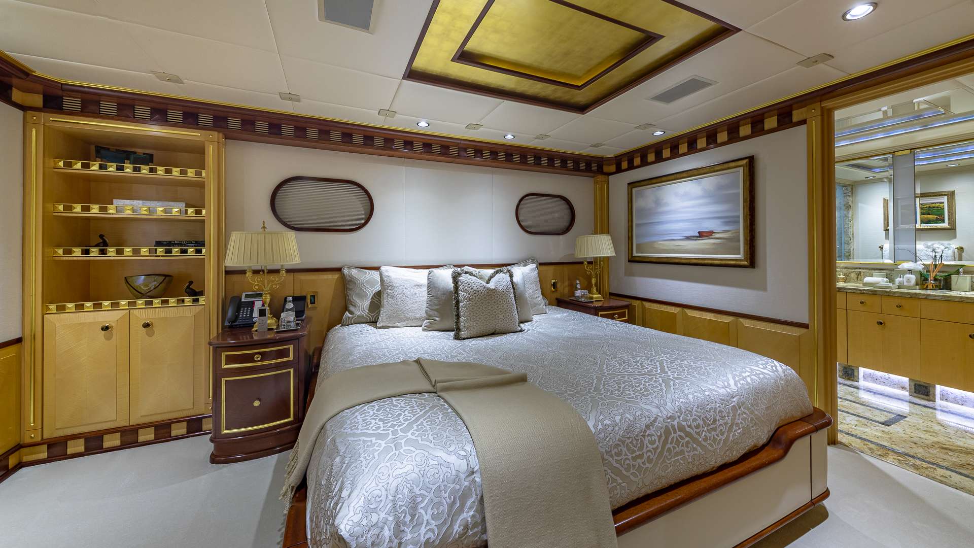 Starship 185' photo 10