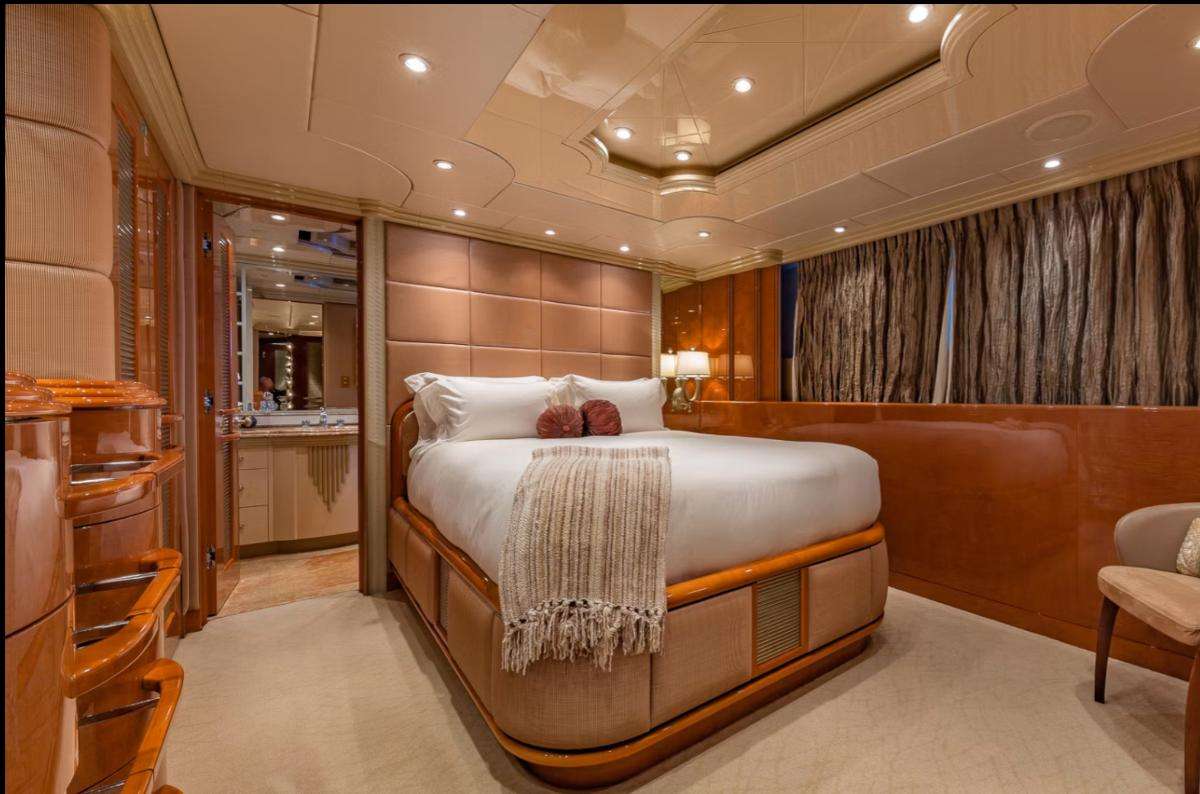 I Love This Boat photo 9