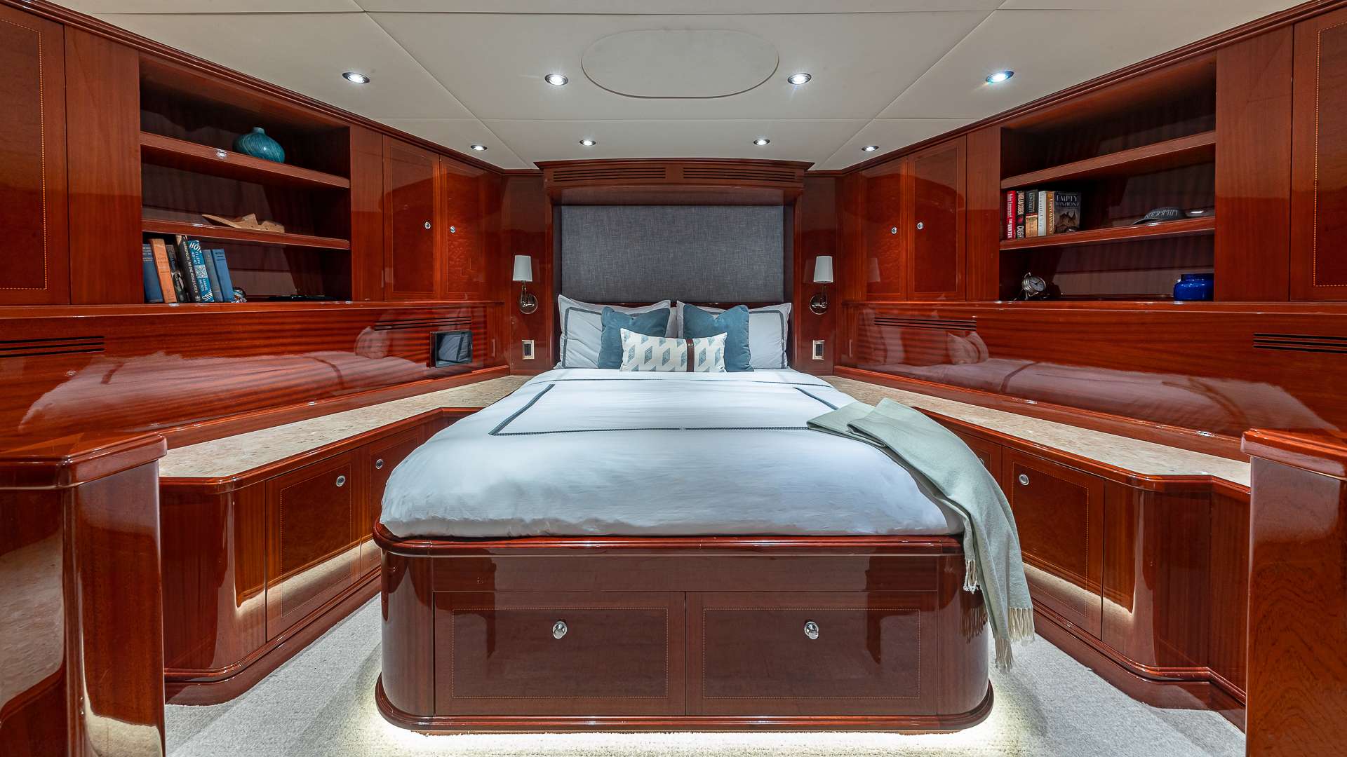 Yacht Photo