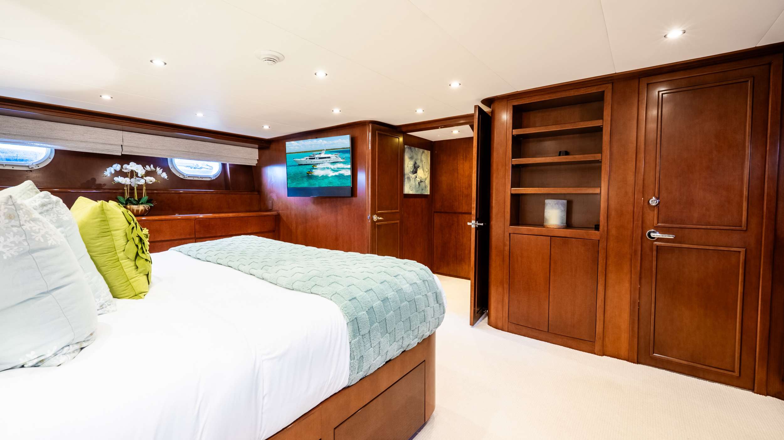 Yacht Photo