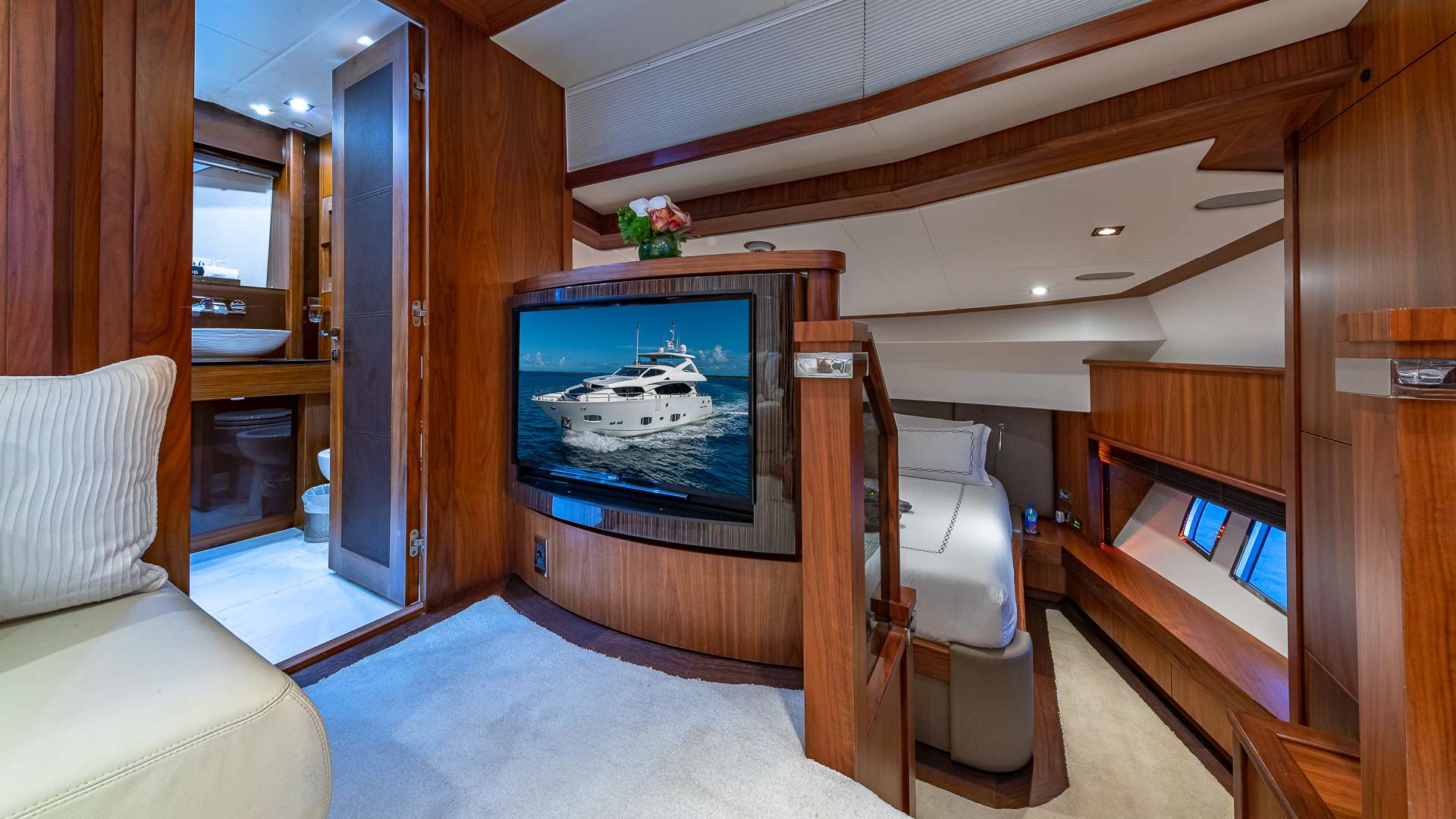 Yacht Photo