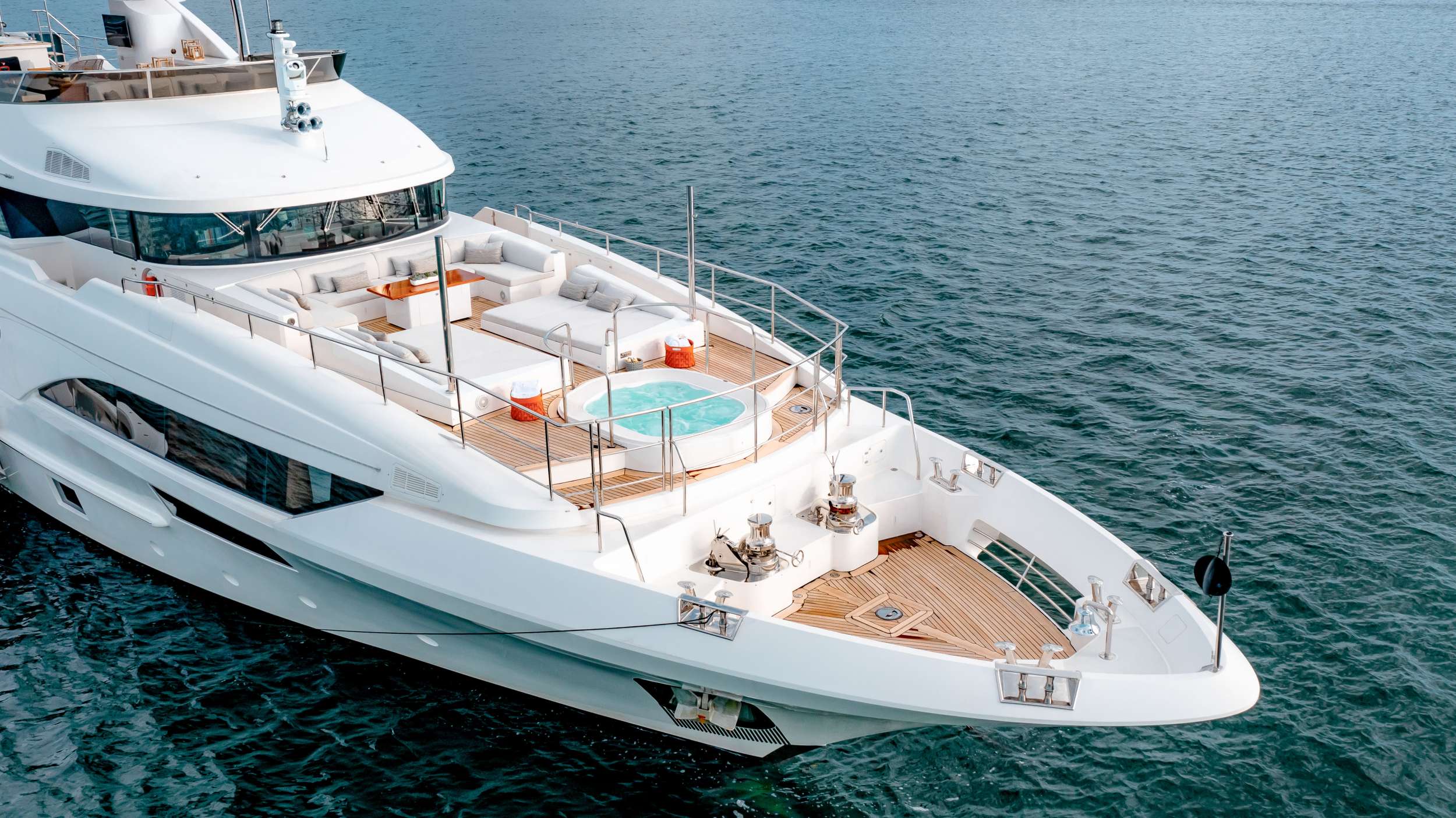 Thumbnail yachtPic12