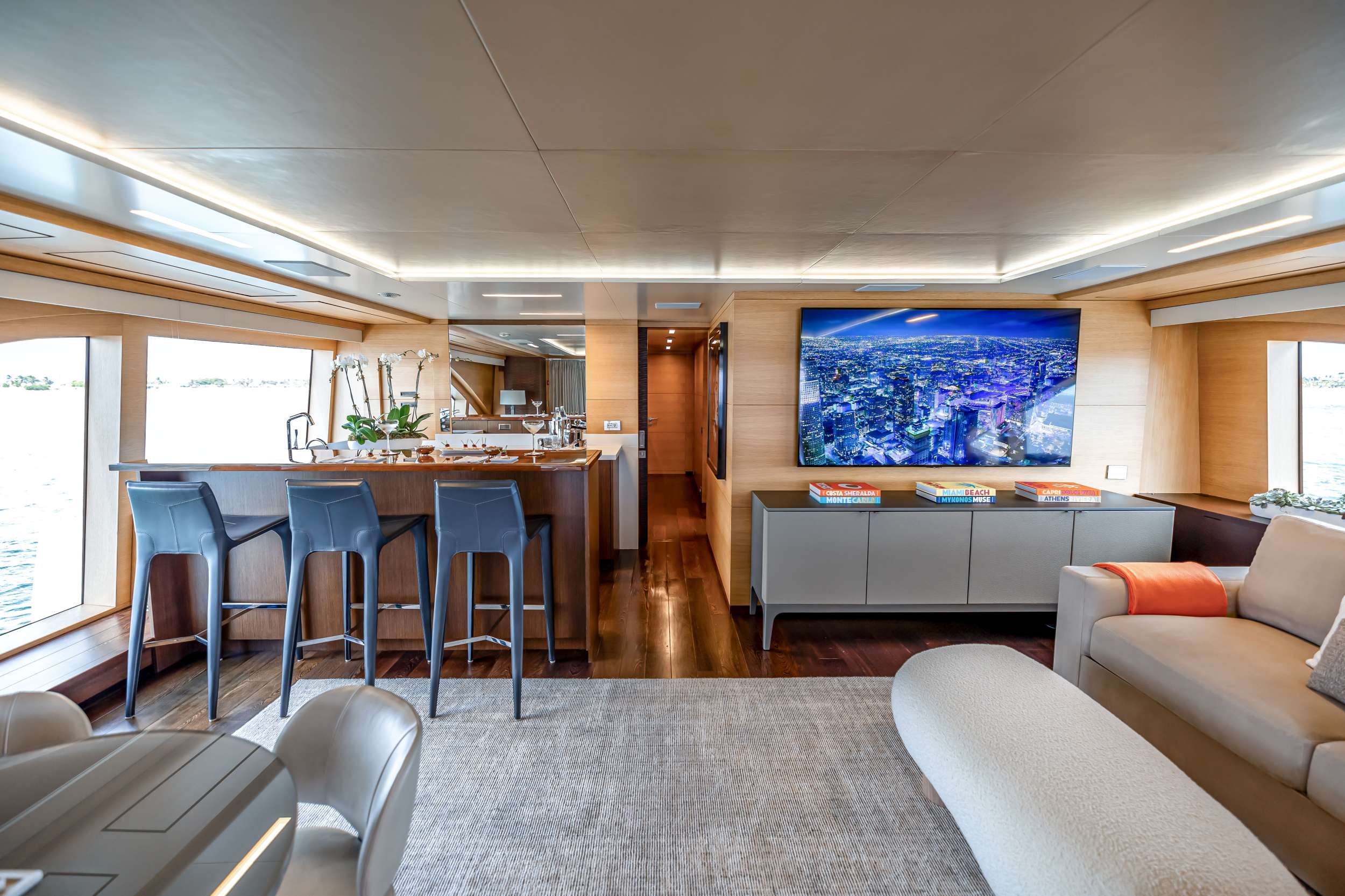 Thumbnail yachtPic15