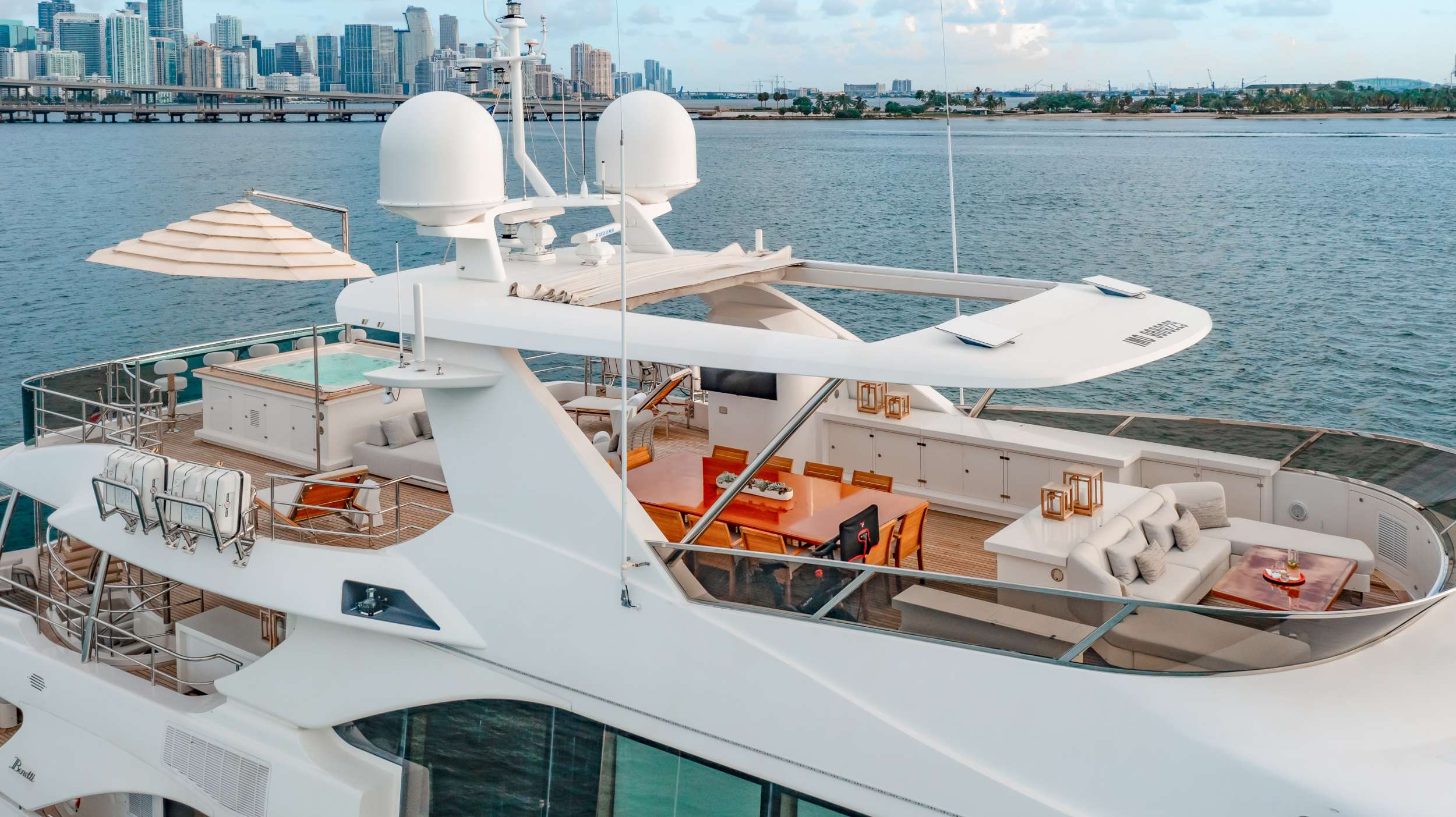 Thumbnail yachtPic18