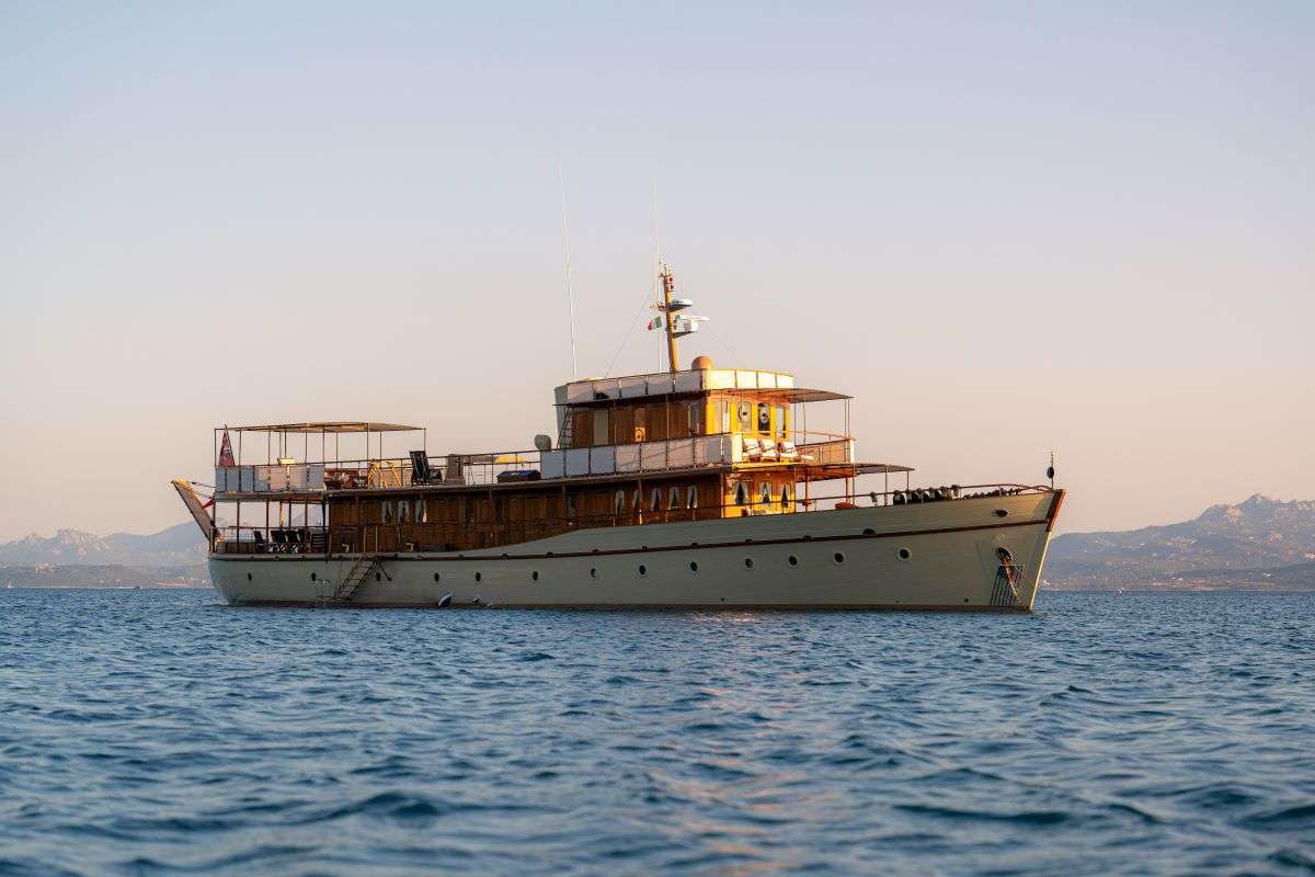 Yacht Photo