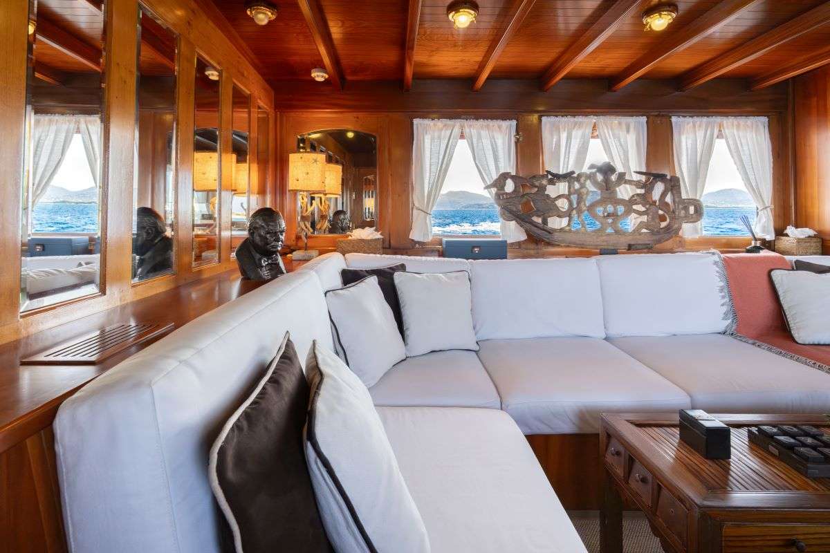 Yacht Photo