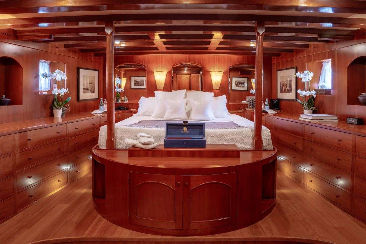 Yacht Photo