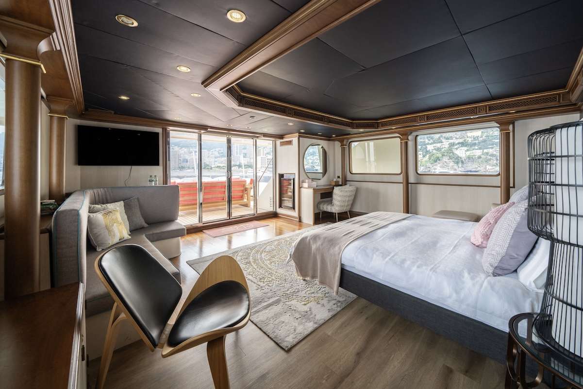Yacht Photo