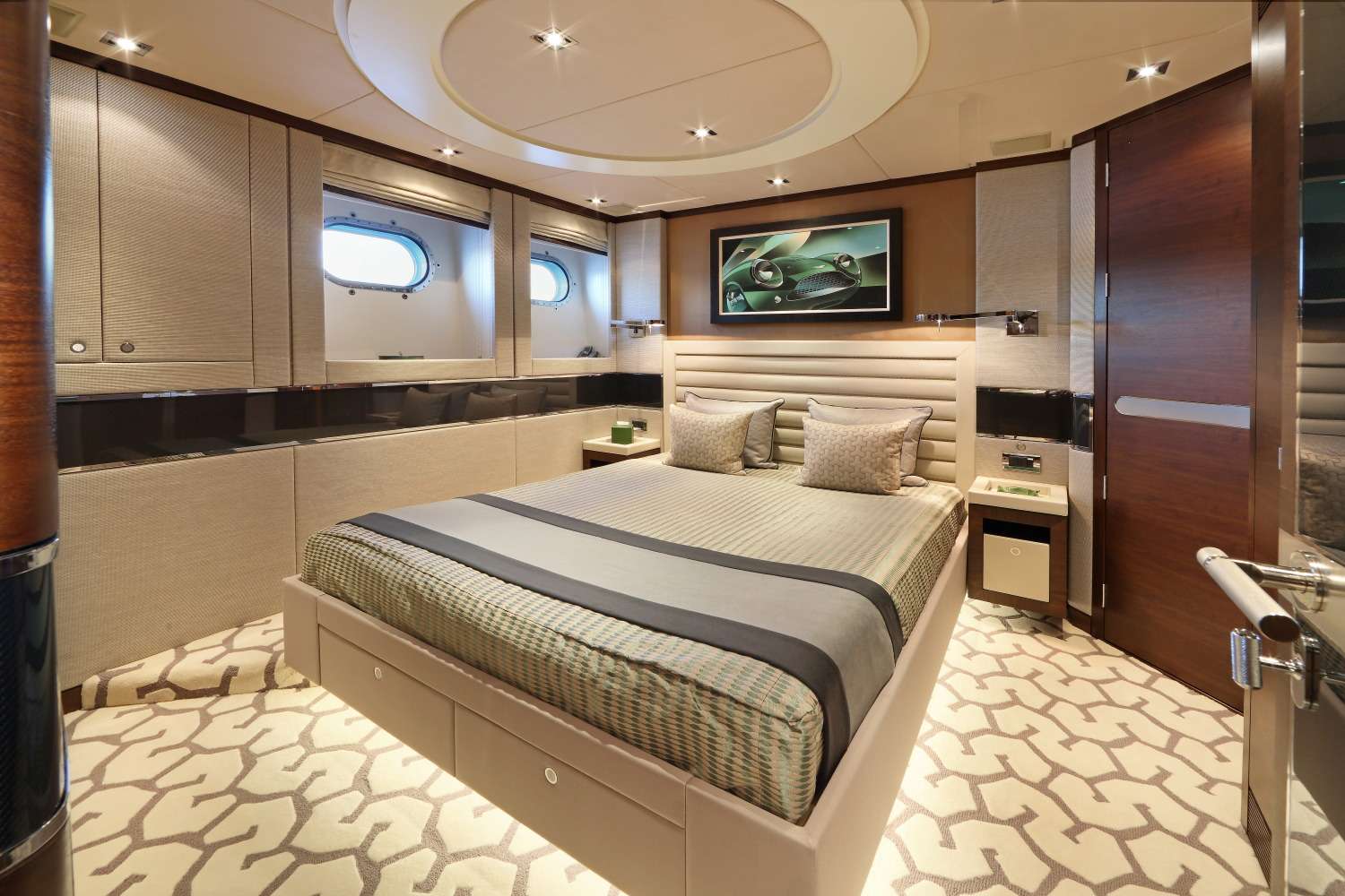 Yacht Photo