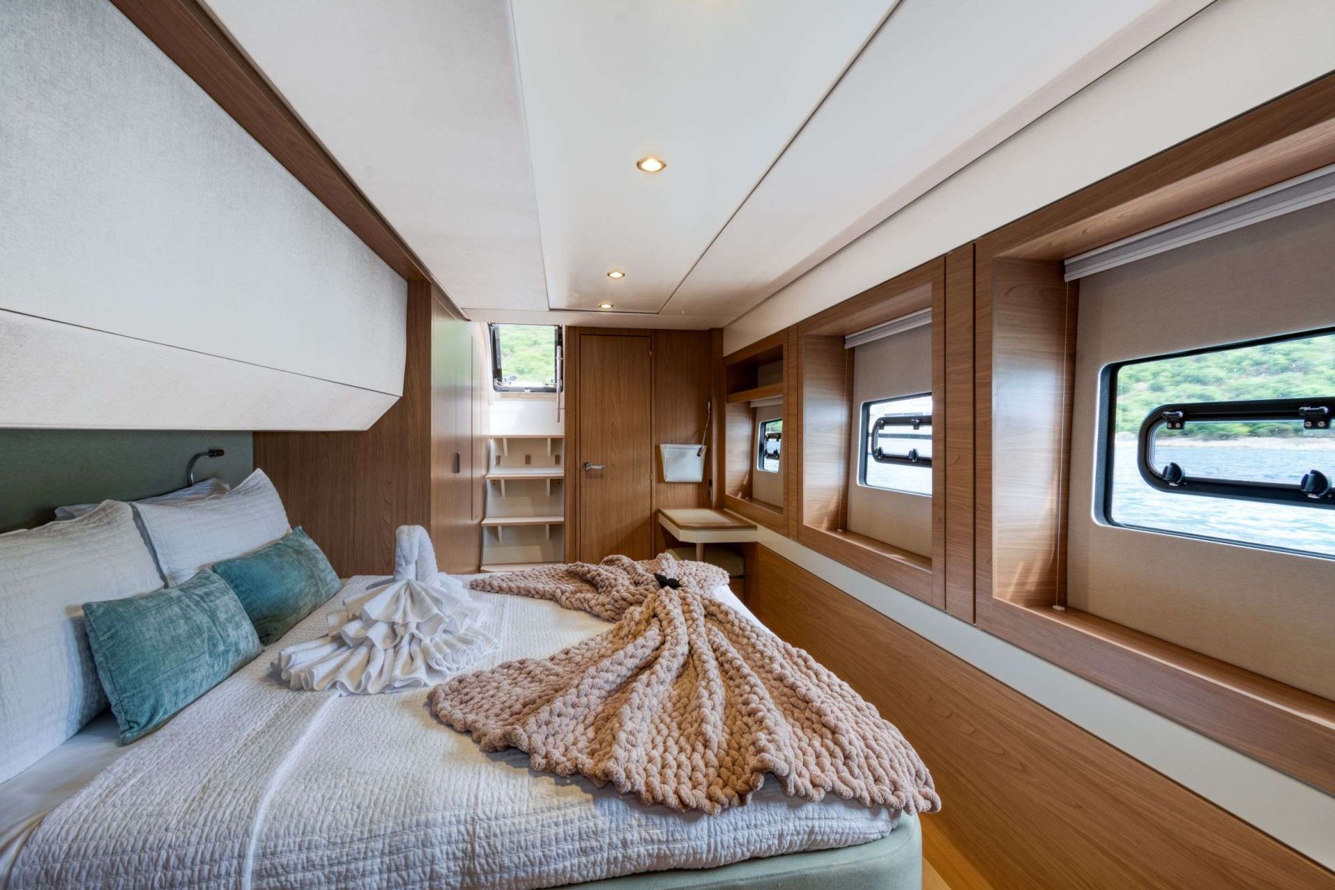 Yacht Image 8